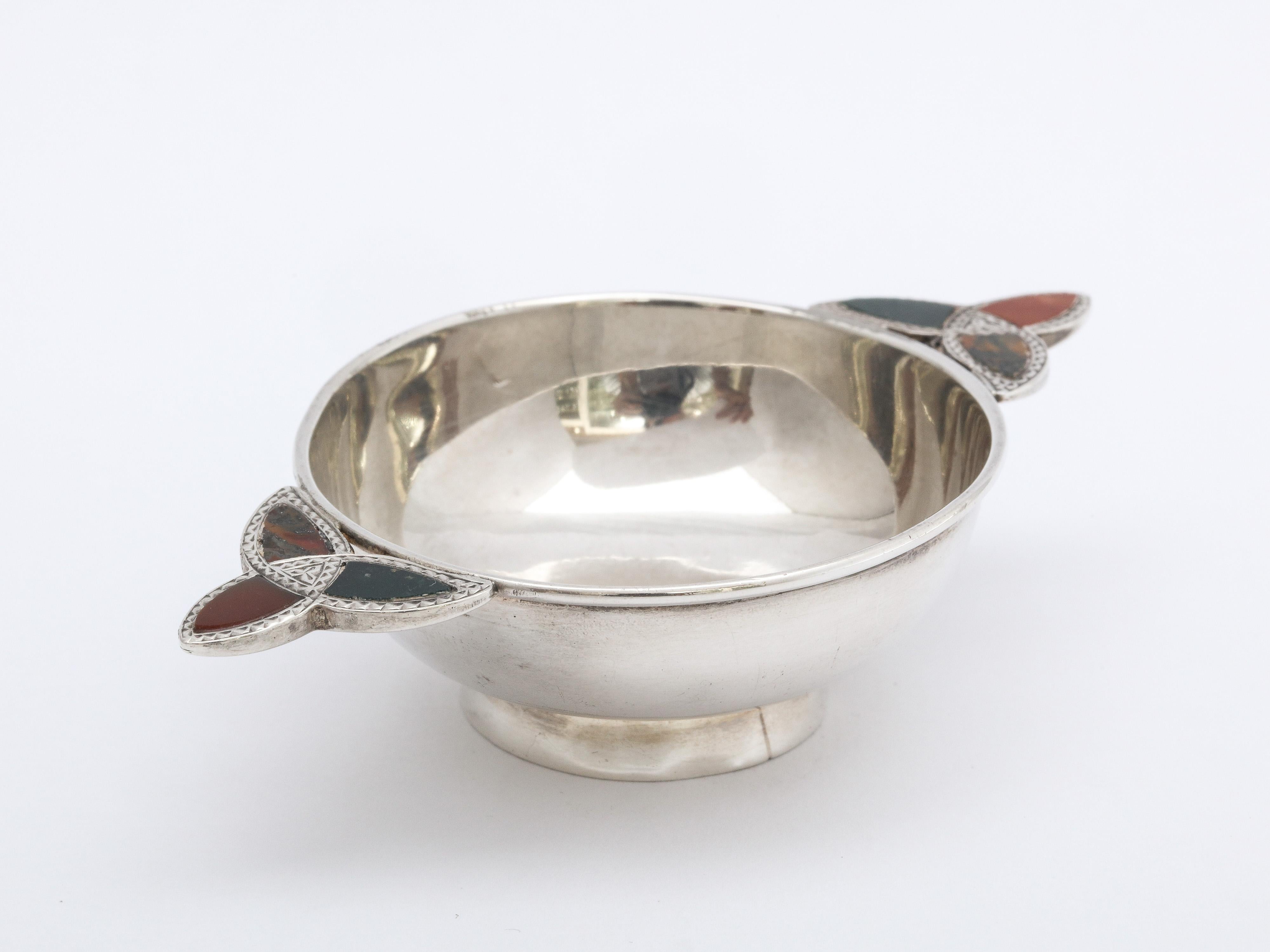 Unusual Edwardian Sterling Silver and Scottish Agate Quaich 1
