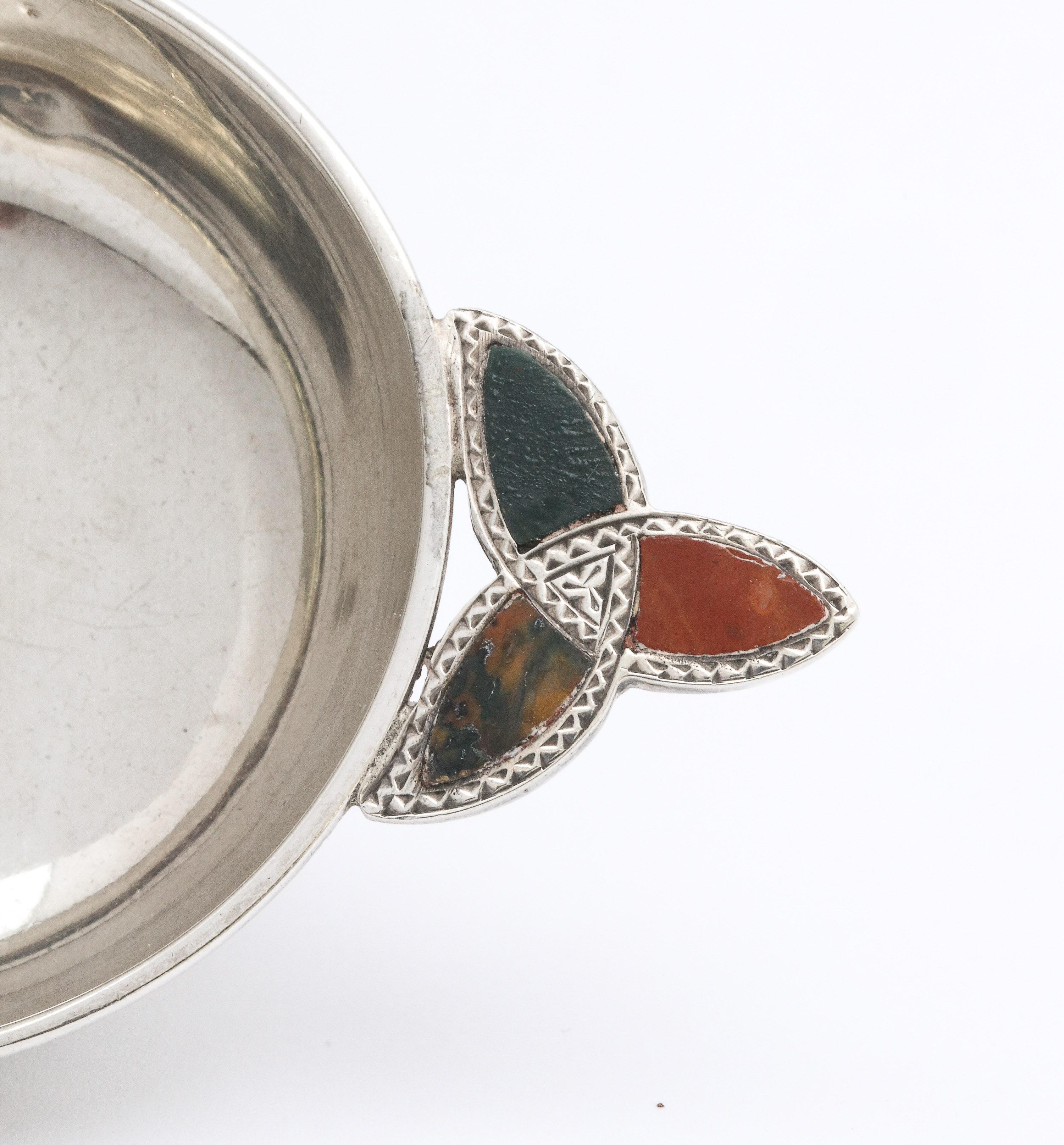Unusual Edwardian Sterling Silver and Scottish Agate Quaich 4