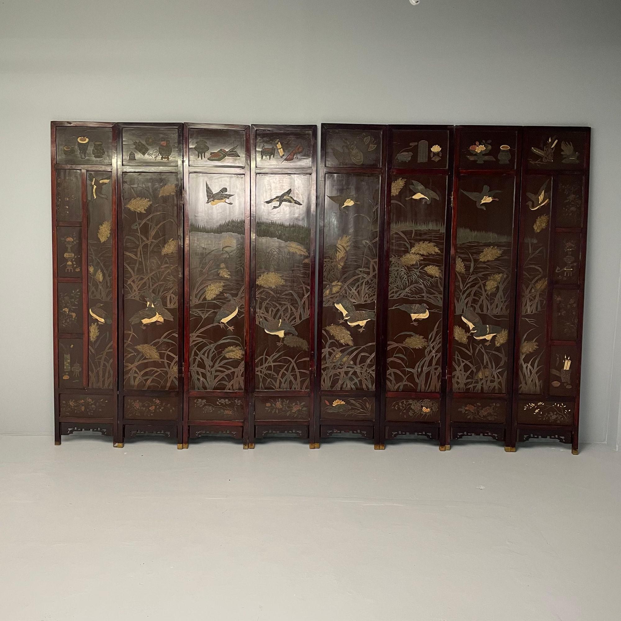 Unusual Eight Panel Chinese Coromandel Screen circa 1700-1800 with Carved Frame For Sale 5