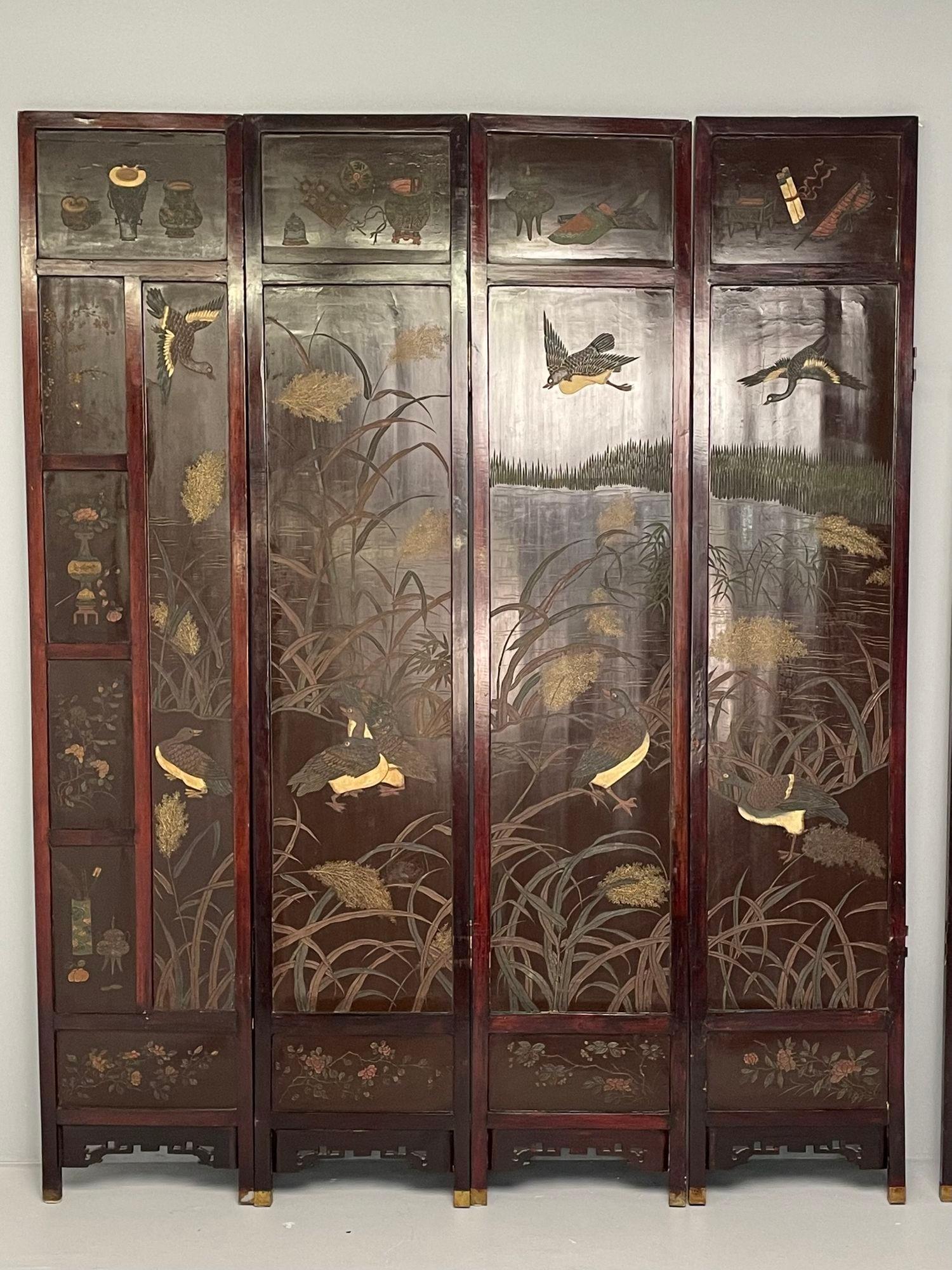 Unusual Eight Panel Chinese Coromandel Screen circa 1700-1800 with Carved Frame For Sale 8