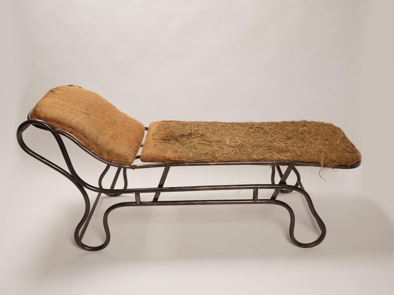 Unusual Example of Design for a Chaise-Longue, France, 1900 In Good Condition For Sale In Milan, IT