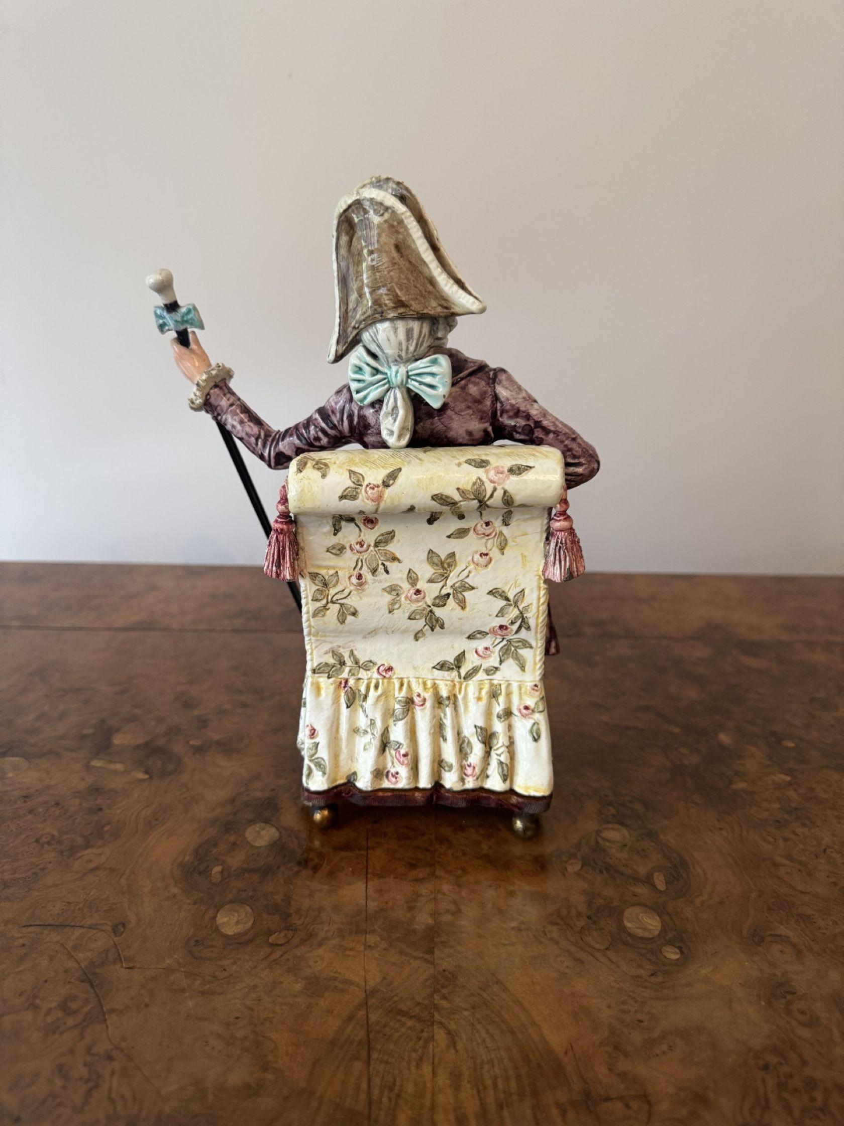 Ungewöhnliches, hochwertiges Paar antiker viktorianischer Musikfiguren (19. Jahrhundert) im Angebot