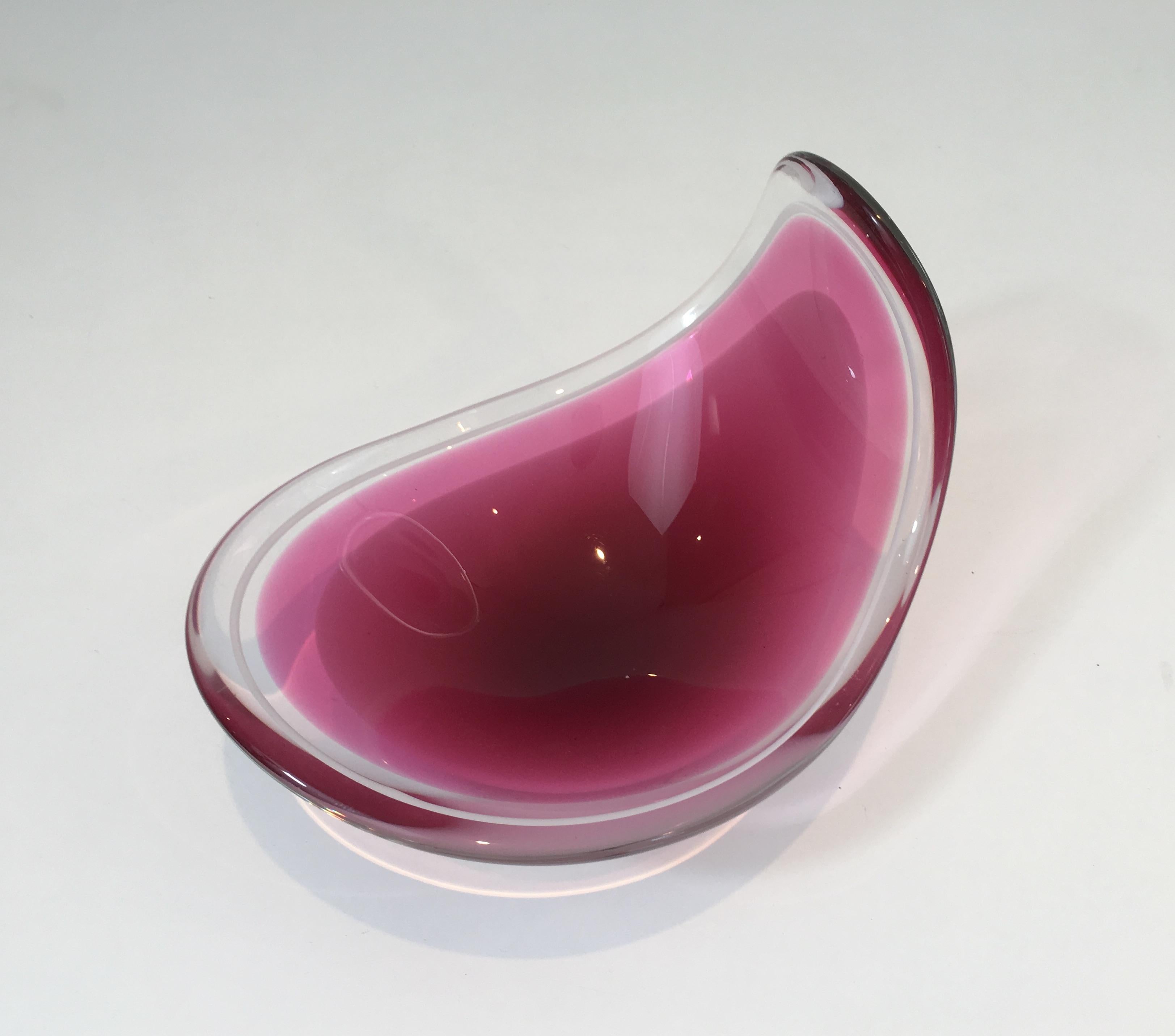 Unusual Freeform Colored Crystal Cup, Signed, Scandinavia, circa 1970 For Sale 1