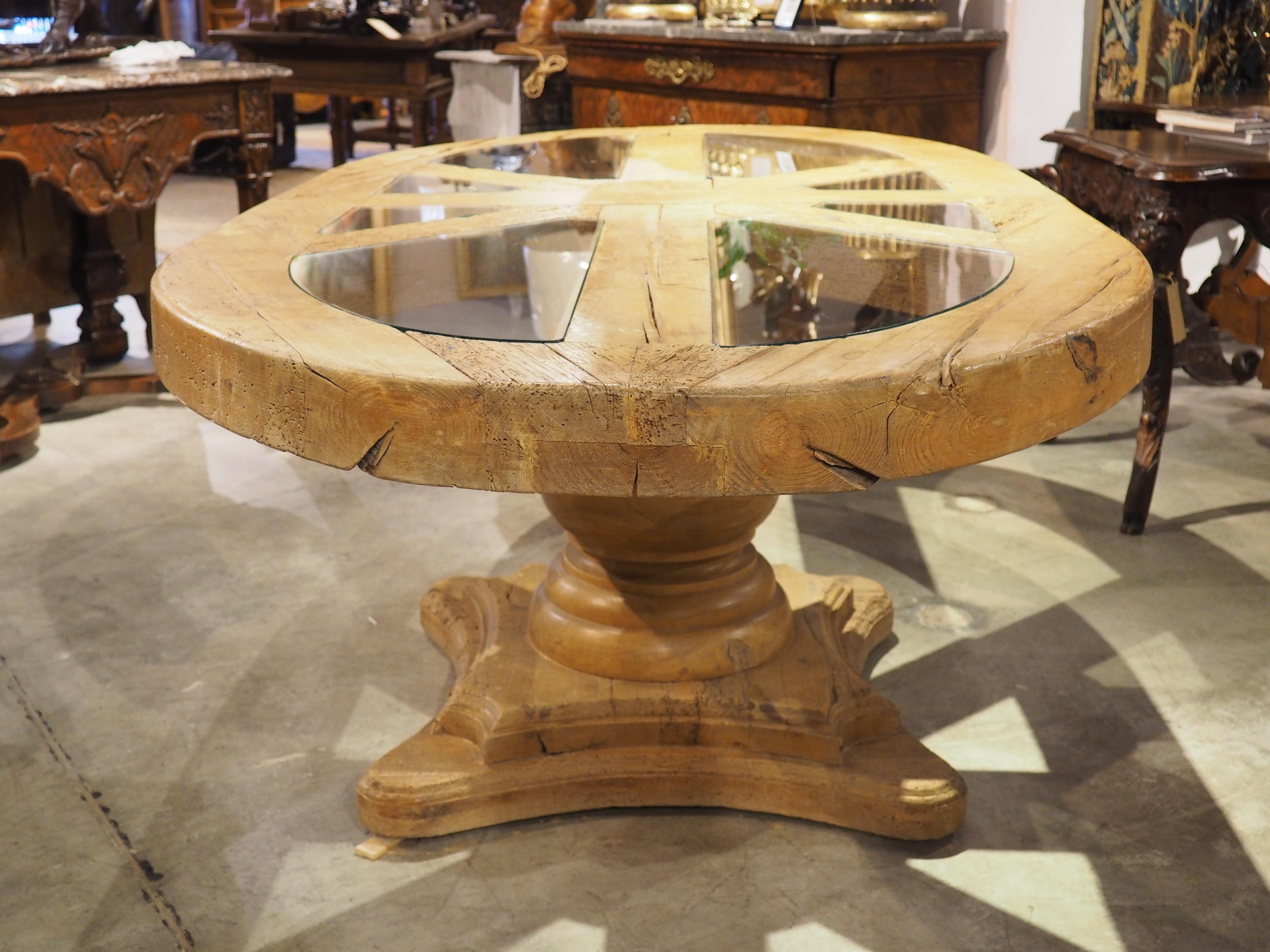 Table de salle à manger ou de petit déjeuner ovale, avec panneaux en verre, Circa 1940s en vente 12