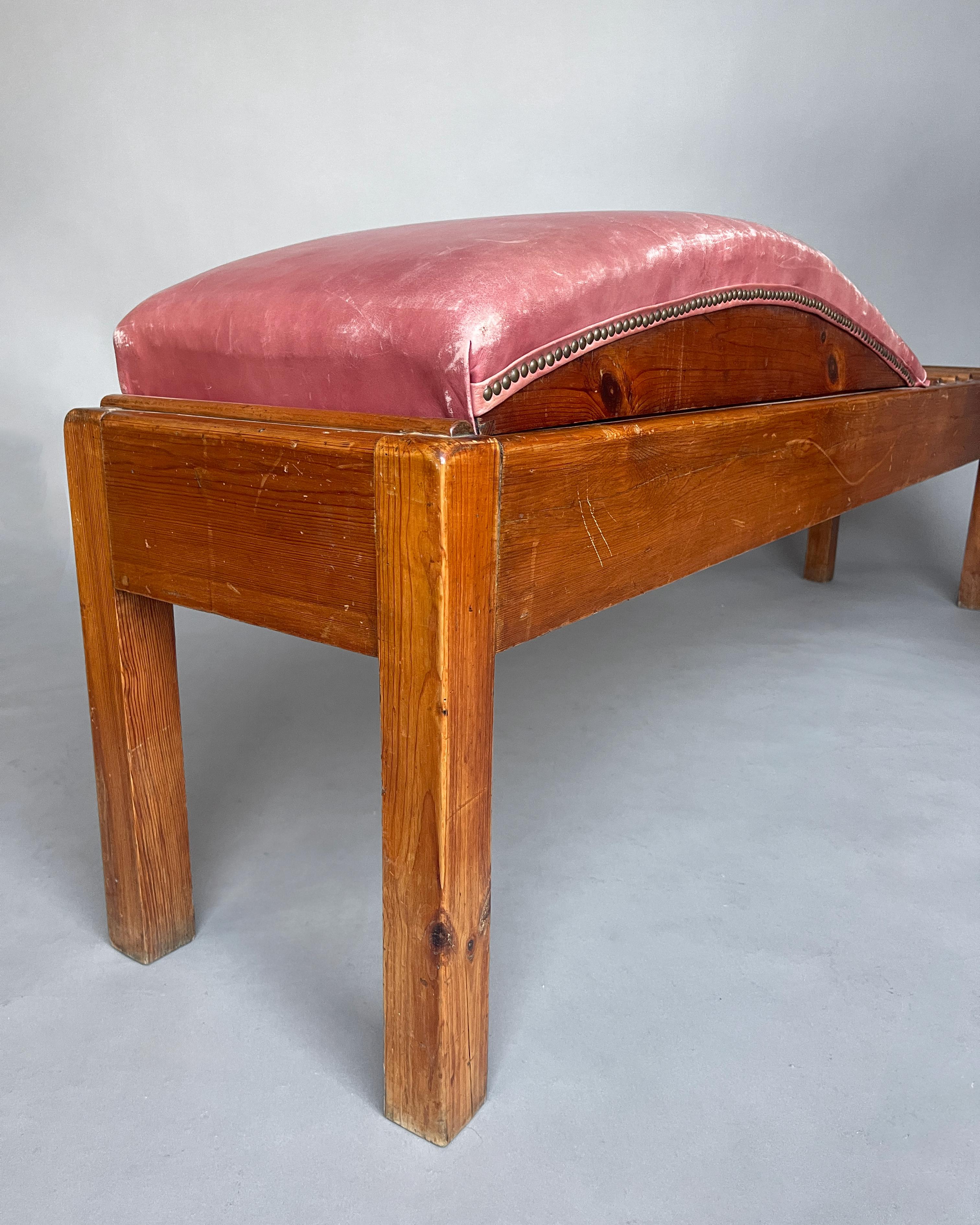 Banc français inhabituel en pin et cuir des années 1940 en vente 8