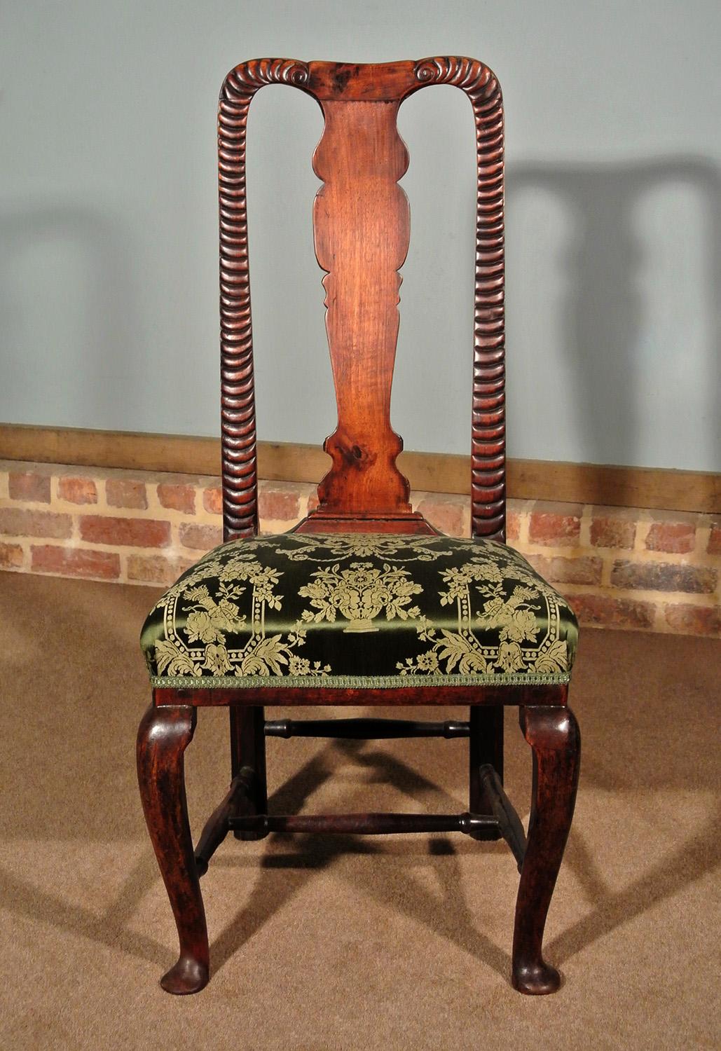 Unusual George I Joined Walnut Side Chair, circa 1720 In Good Condition For Sale In Dallington, East Sussex