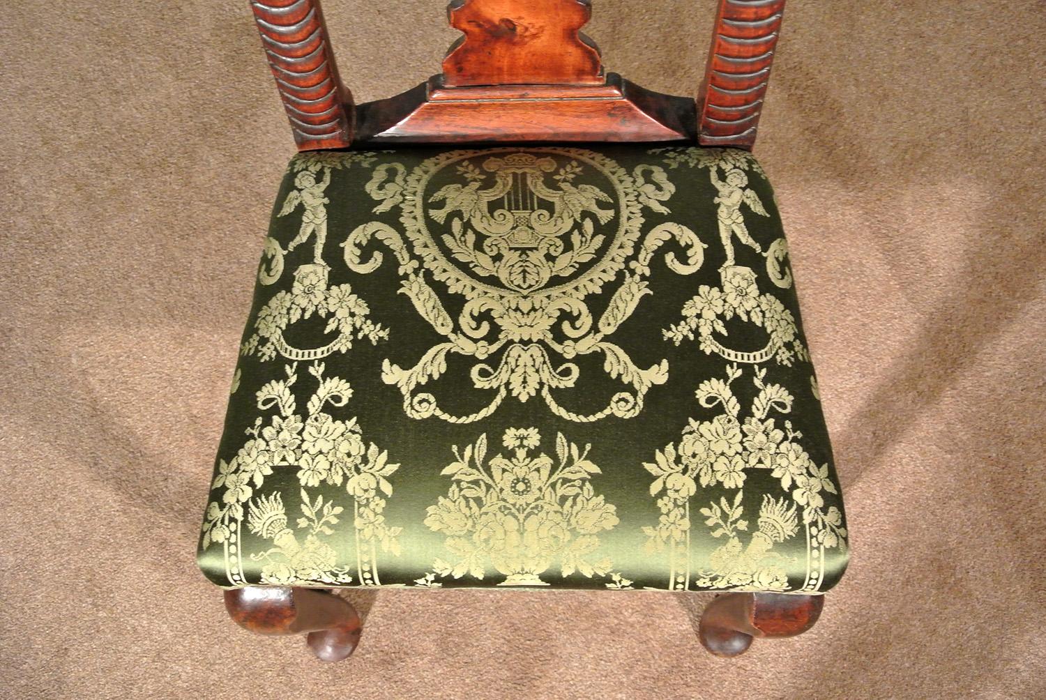 Early 18th Century Unusual George I Joined Walnut Side Chair, circa 1720 For Sale