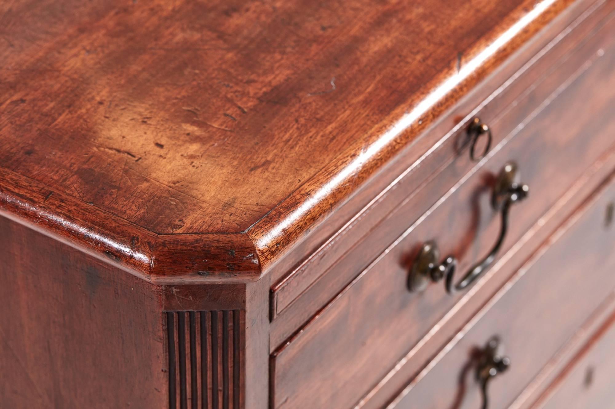 18th Century and Earlier Unusual George III Mahogany Chest of Drawers For Sale