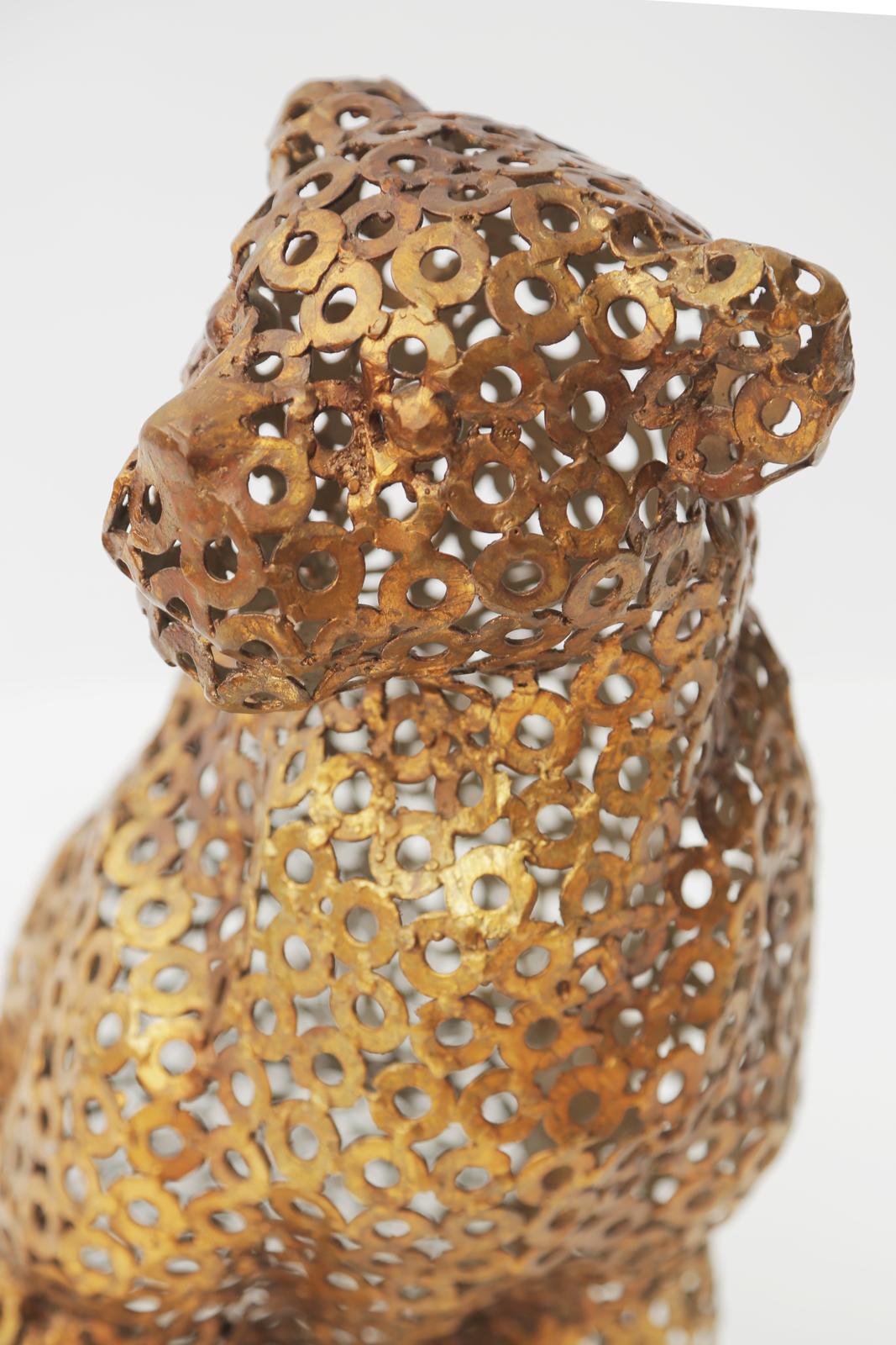 Leopardo inusual de metal dorado, formado por arandelas de acero soldadas en venta 2
