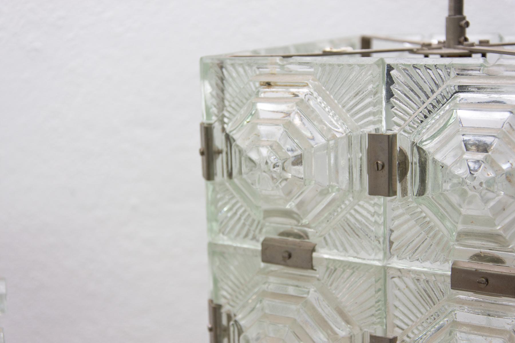 Lampes à suspension cubiques en verre inhabituelles de Kamenick enov, 1970, prix par paire en vente 4
