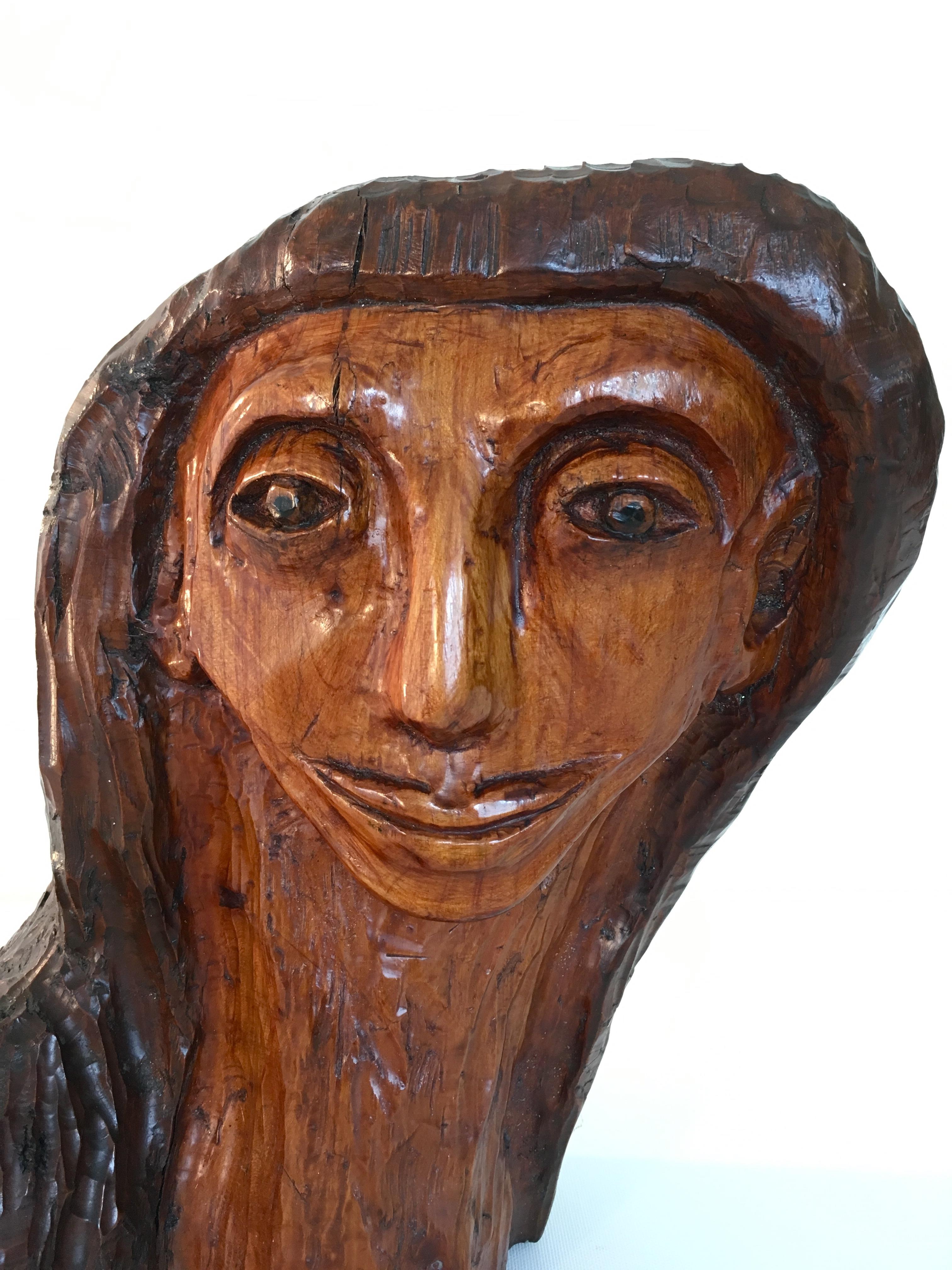 Ungewöhnliche, handgeschnitzte Holzskulptur, Frauenkopf (Moderne der Mitte des Jahrhunderts) im Angebot