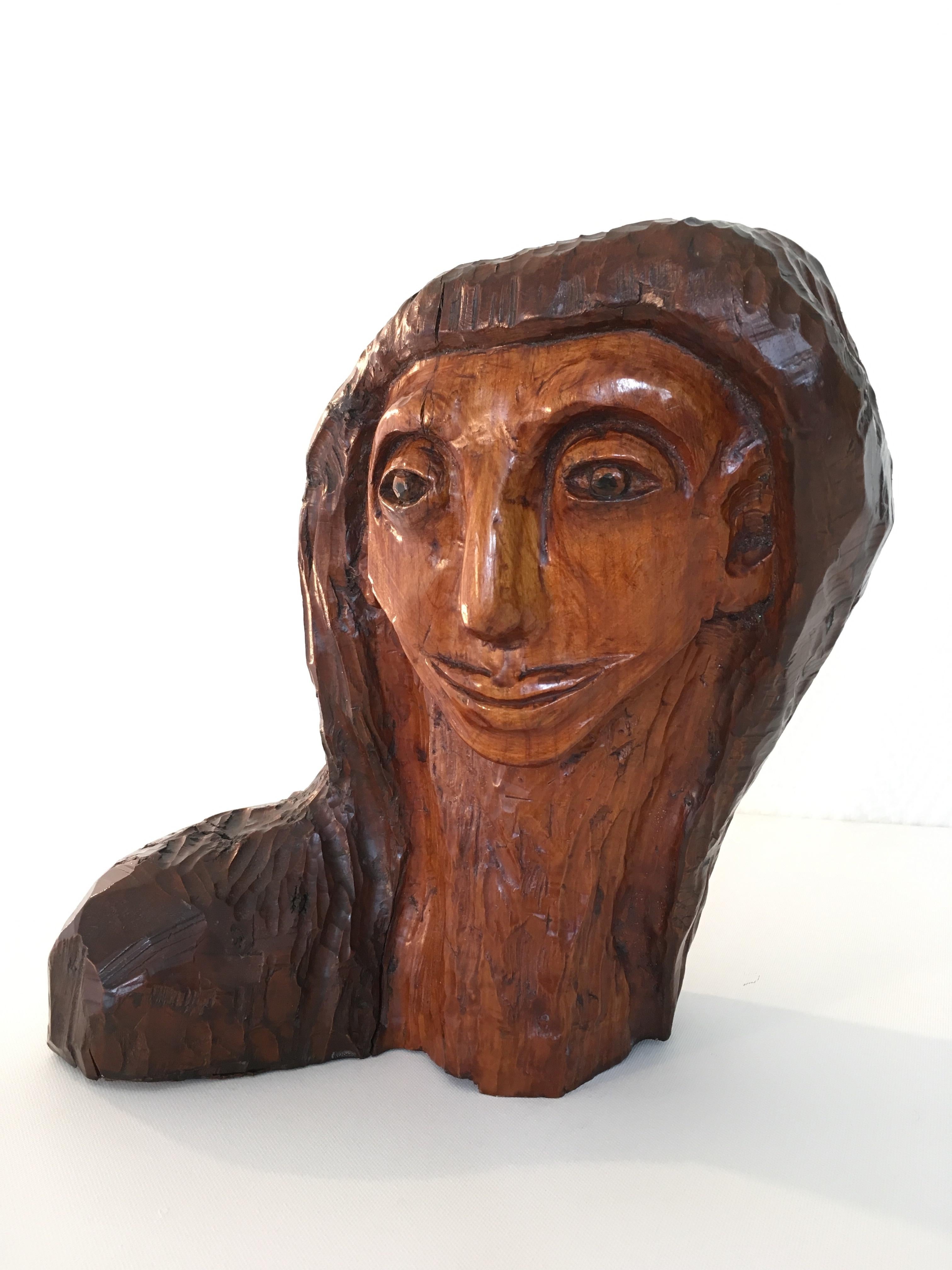 Ungewöhnliche, handgeschnitzte Holzskulptur, Frauenkopf (Unbekannt) im Angebot