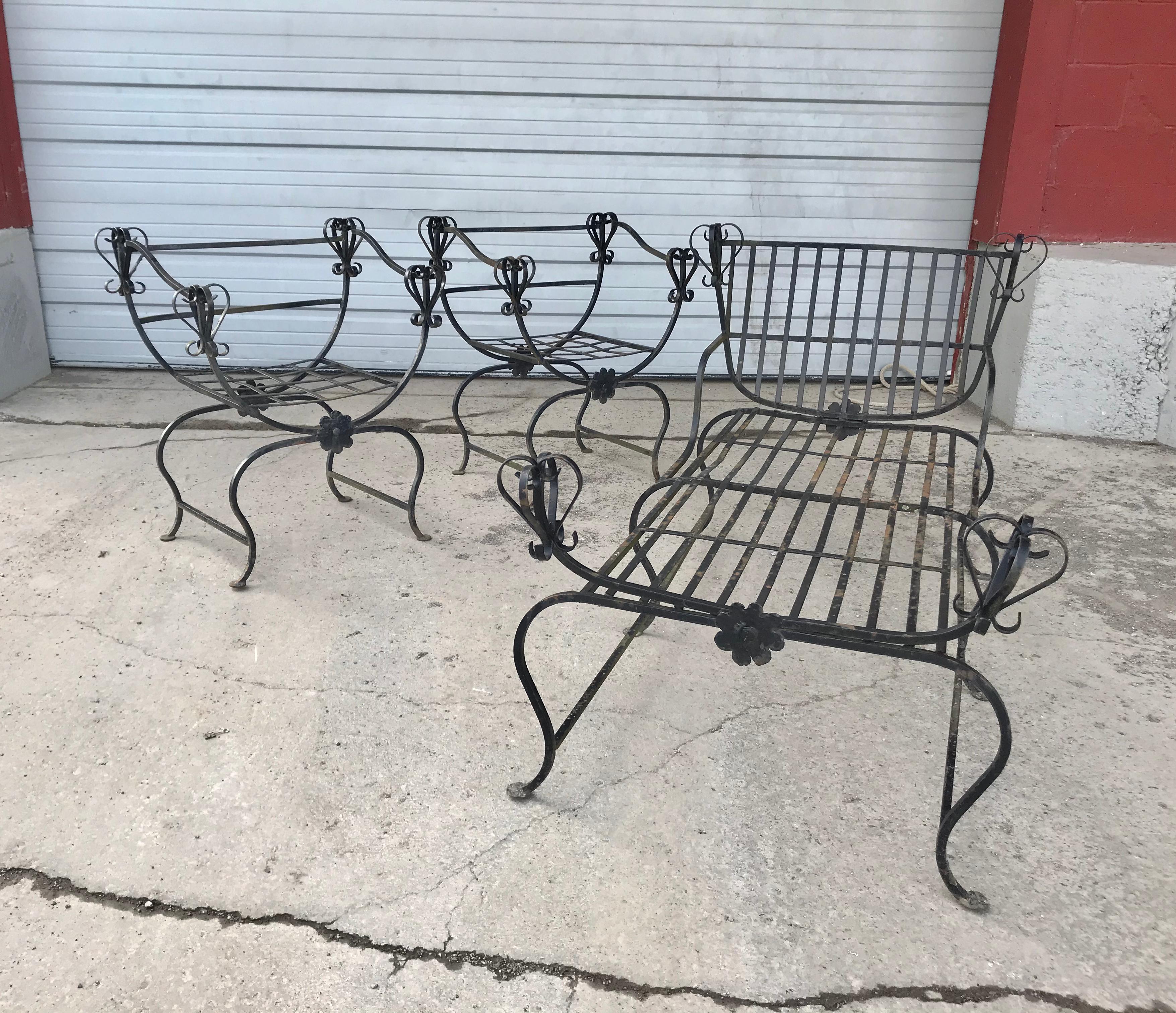 iron chaise lounge outdoor