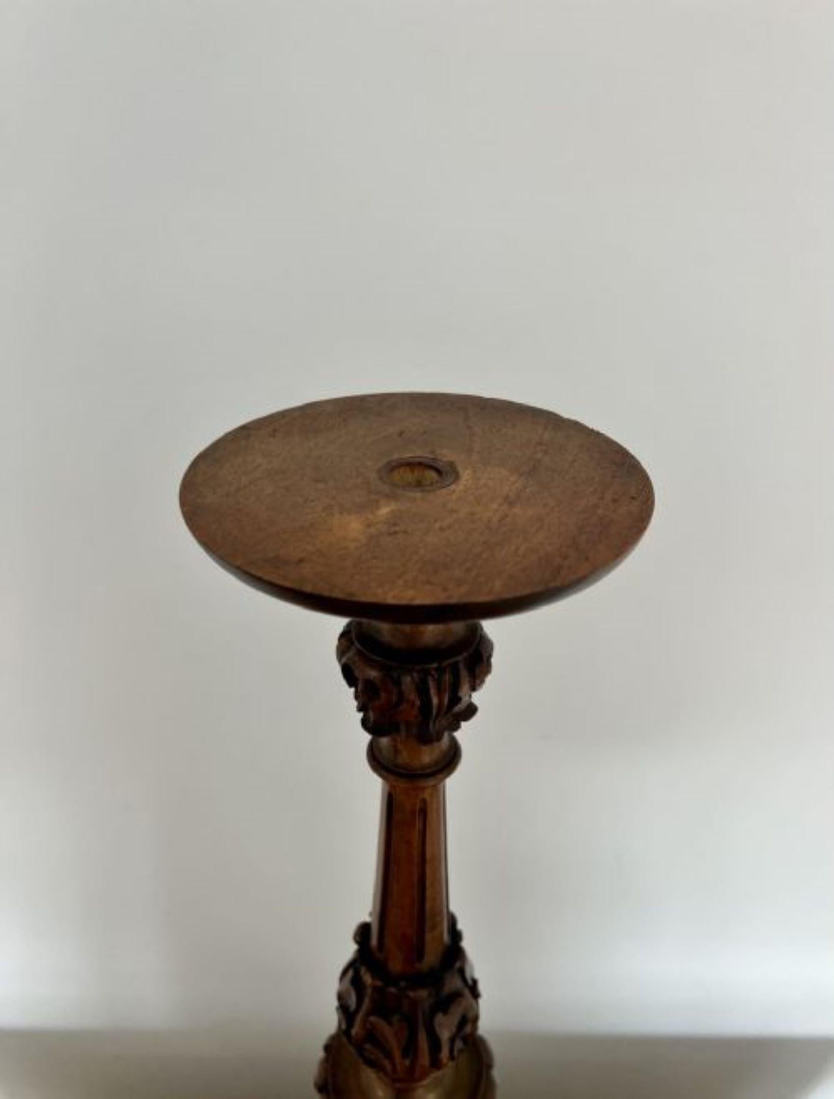 Unusual Italian antique Victorian quality carved walnut stand  In Good Condition For Sale In Ipswich, GB