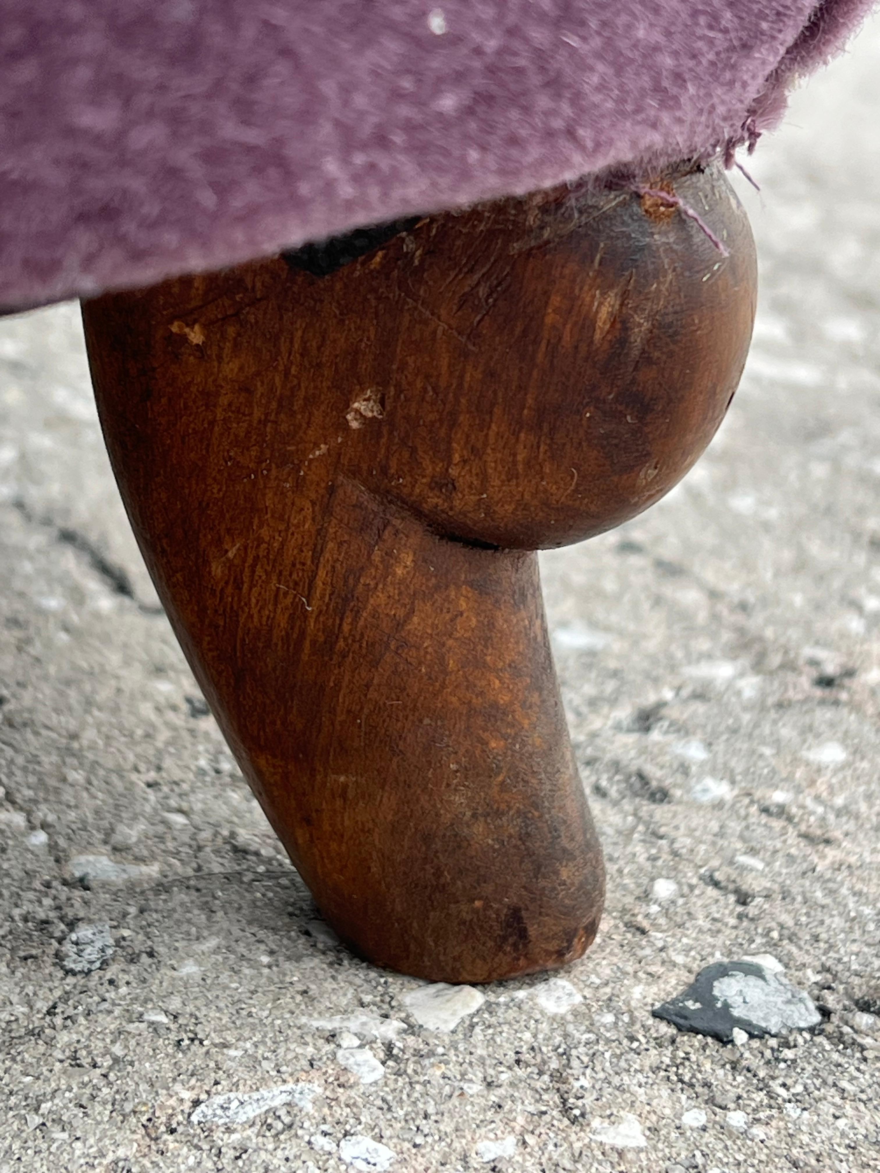 Insolite chaise à dossier italienne vers 1940 Mohair en vente 11
