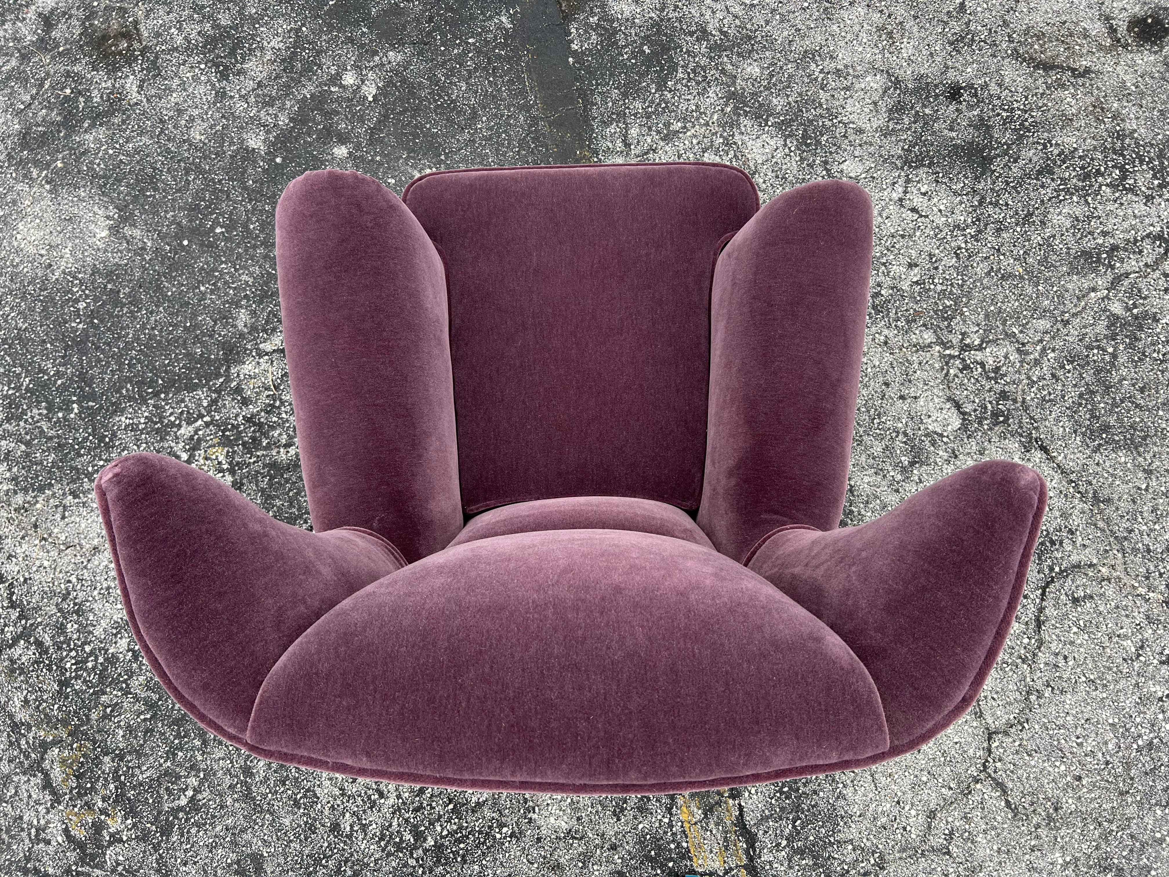 Insolite chaise à dossier italienne vers 1940 Mohair Bon état - En vente à St.Petersburg, FL