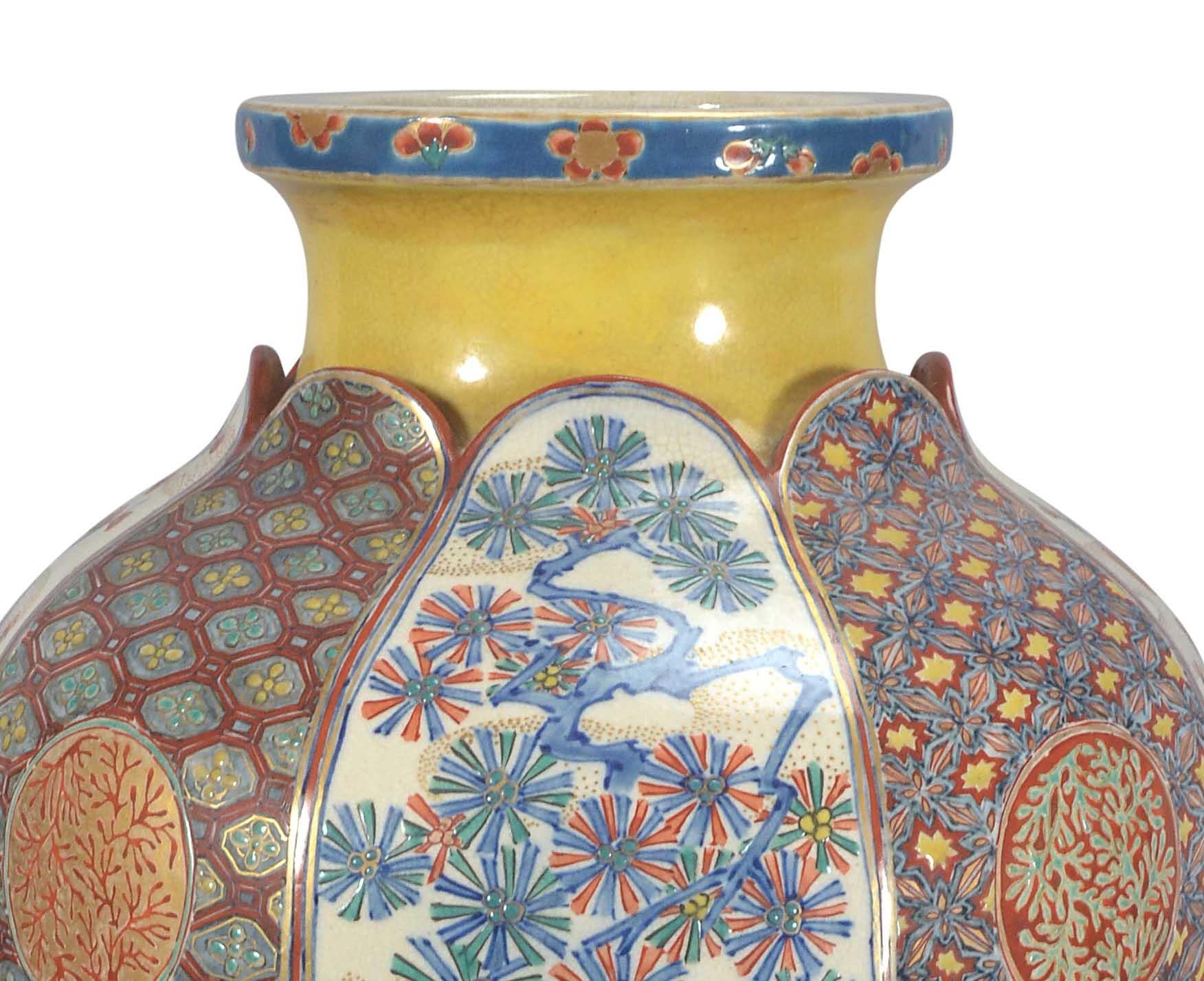 Ungewöhnliche japanische Imari-Vase (Japanisch) im Angebot