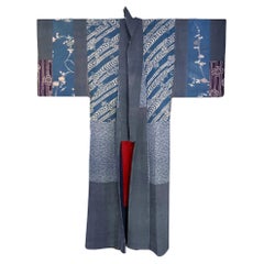 Außergewöhnlicher japanischer Seidenkimono mit markantem Schablonenmuster