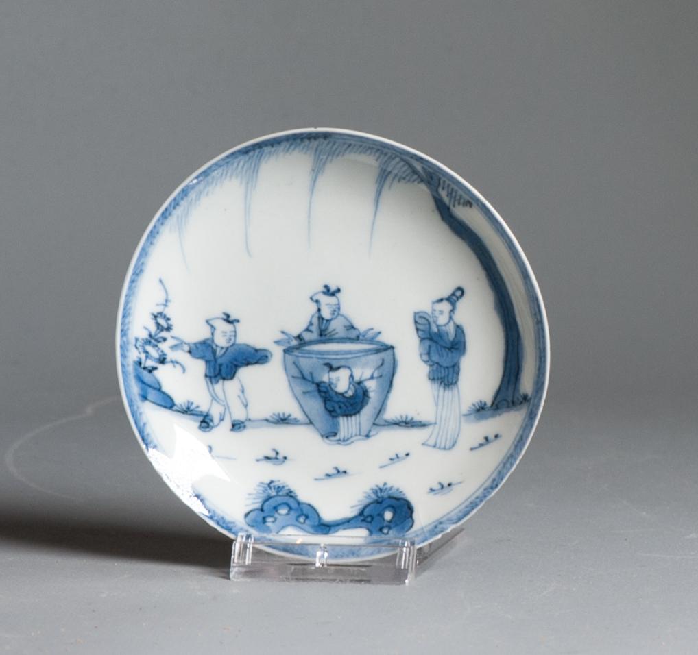 Chinese blue and white dish with an amazing scene of young boys playing.

The scene derives from the famous Hob in the Well story. This is the first time ever we encountered this scene with one of the boys (Zhang) actually breaking out of the