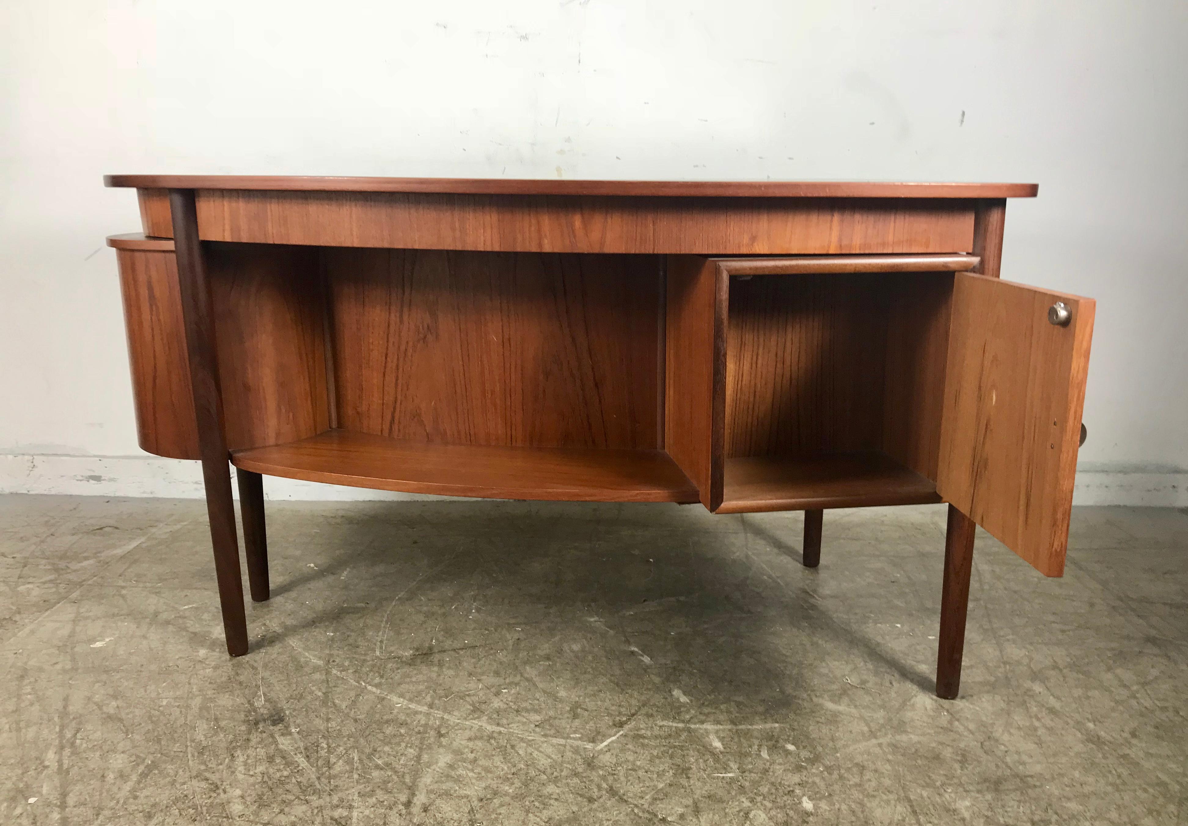 Scandinavian Modern Unusual Kidney Teak Desk by Kai Kristiansen, Double-Sided, Bookcase