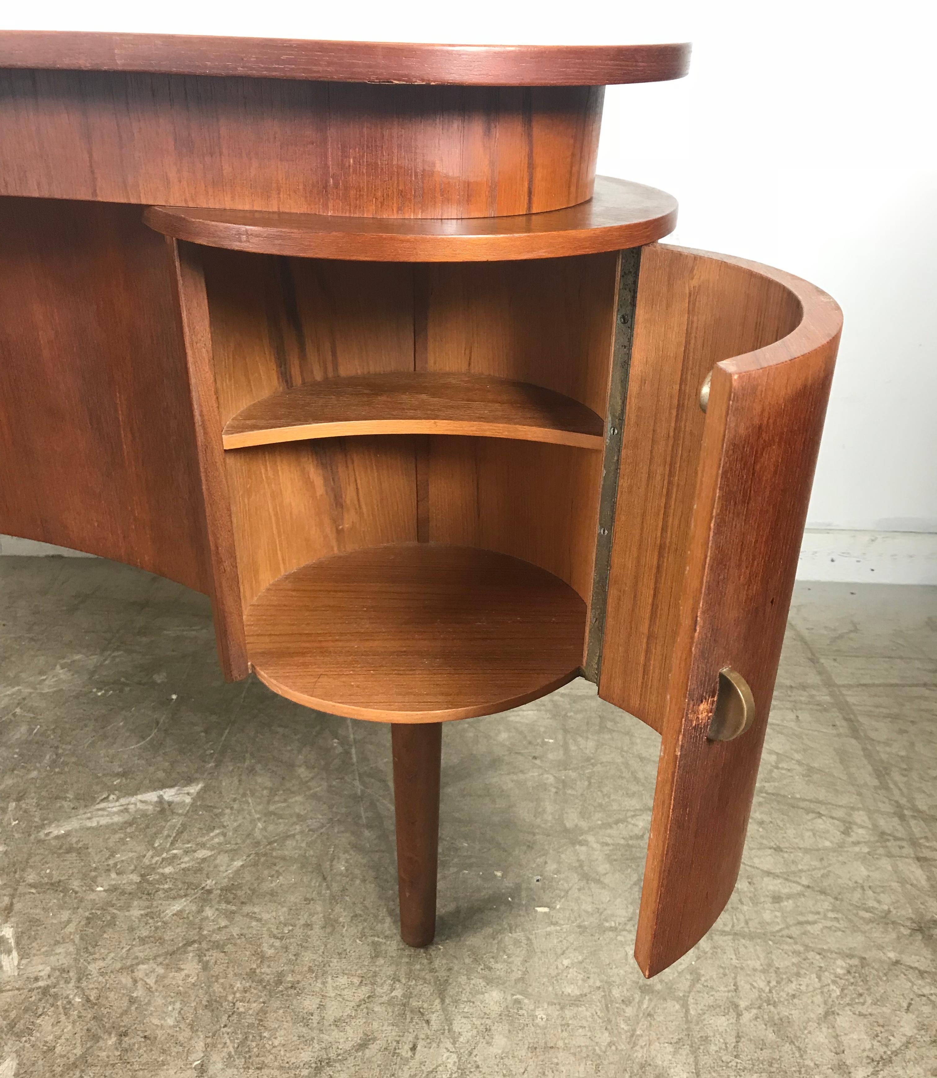 Unusual Kidney Teak Desk by Kai Kristiansen, Double-Sided, Bookcase 1