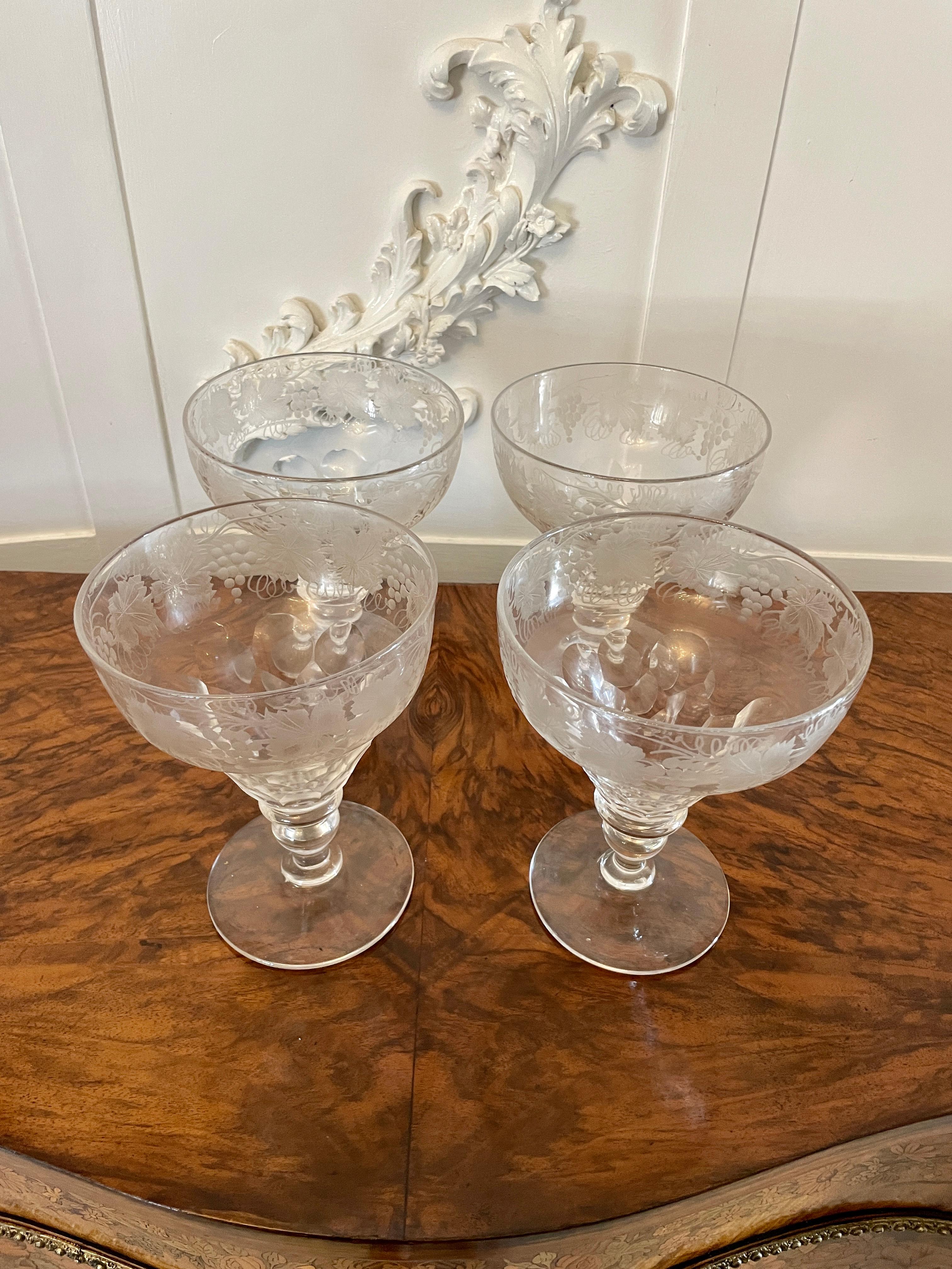 Unusual Large Set of 4 Antique Victorian Quality Engraved Glasses  In Good Condition For Sale In Suffolk, GB