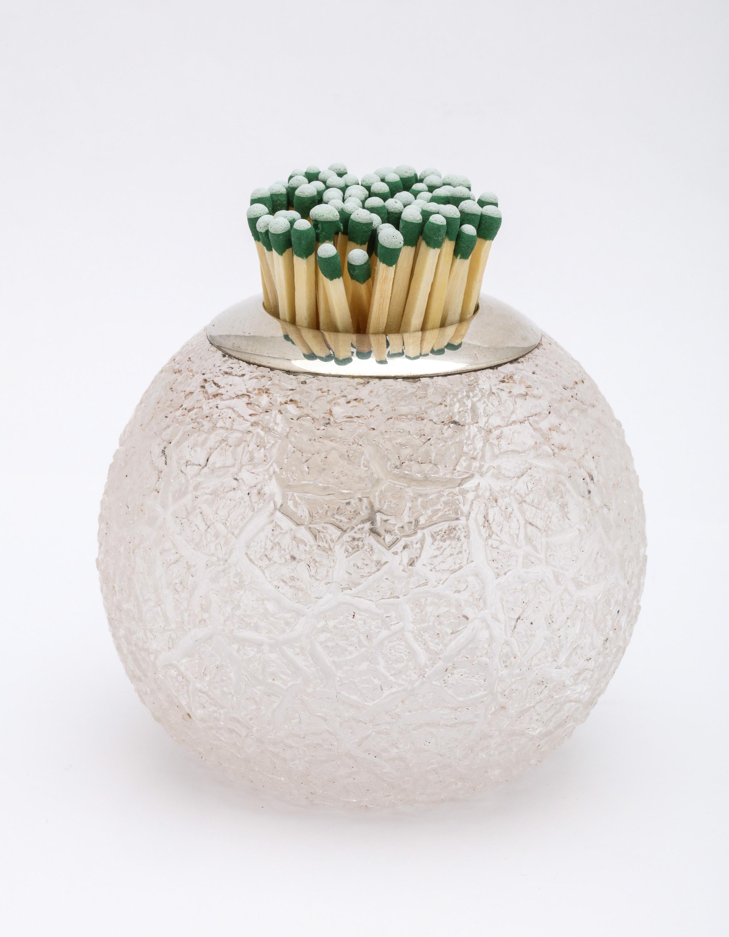 Fin du XIXe siècle Grand pot à allumettes victorien inhabituel en cristal craquelé monté sur argent sterling en vente