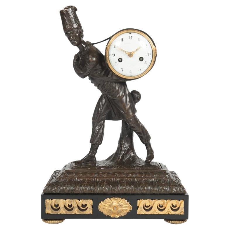 Horloge de cheminée Louis XVI inhabituelle de Gavelle a Paris 
