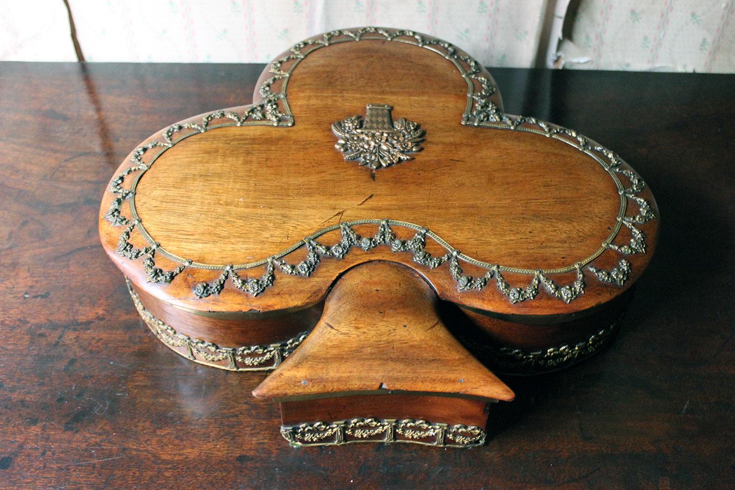 Unusual Mahogany and Brass Sewing Box Formed as a Clover, circa 1830 In Good Condition In Bedford, Bedfordshire