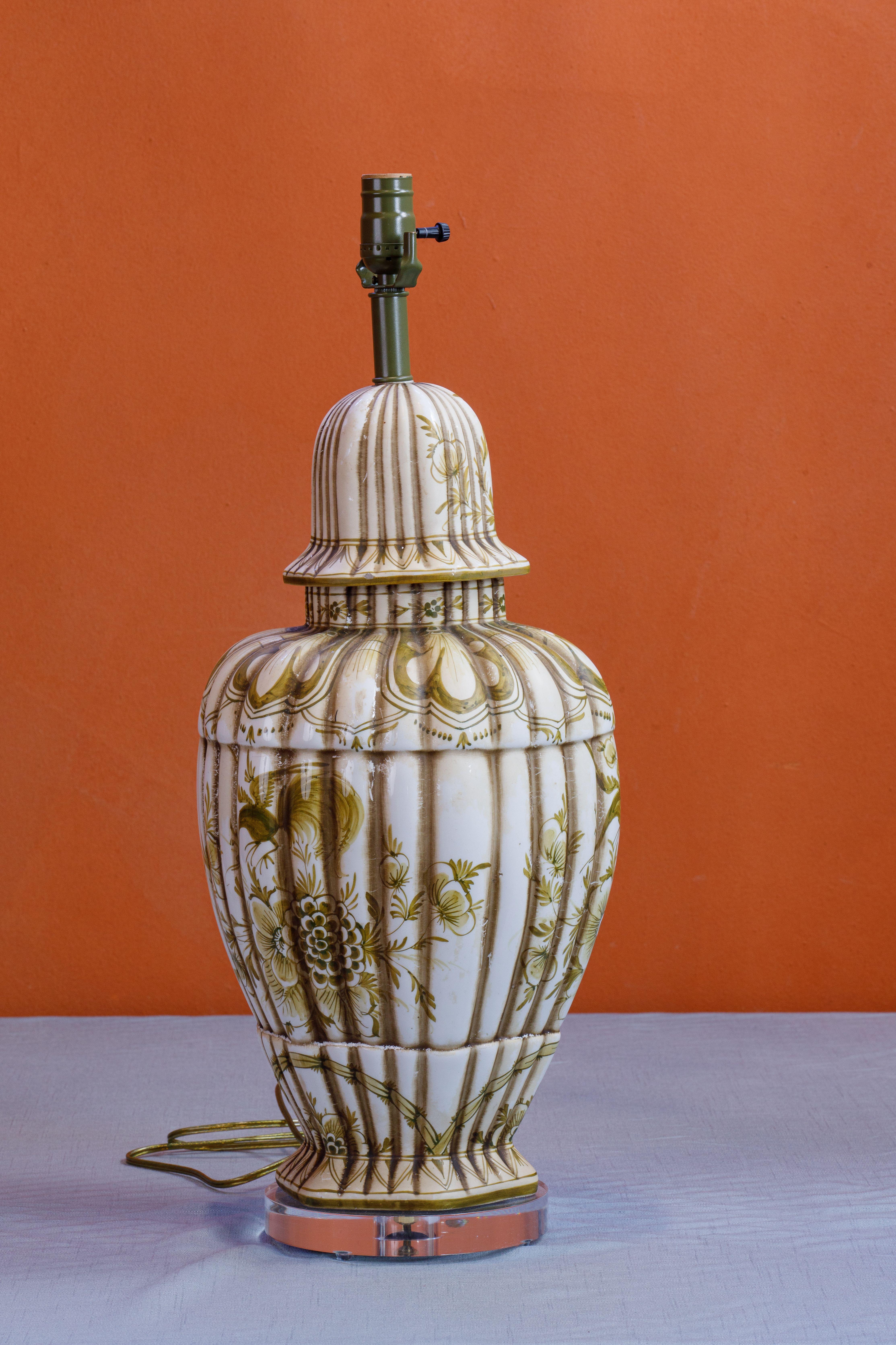 Chinoiseries Pot à gingembre chinois majestueux avec motif d'olivier et de blanc comme lampe en vente