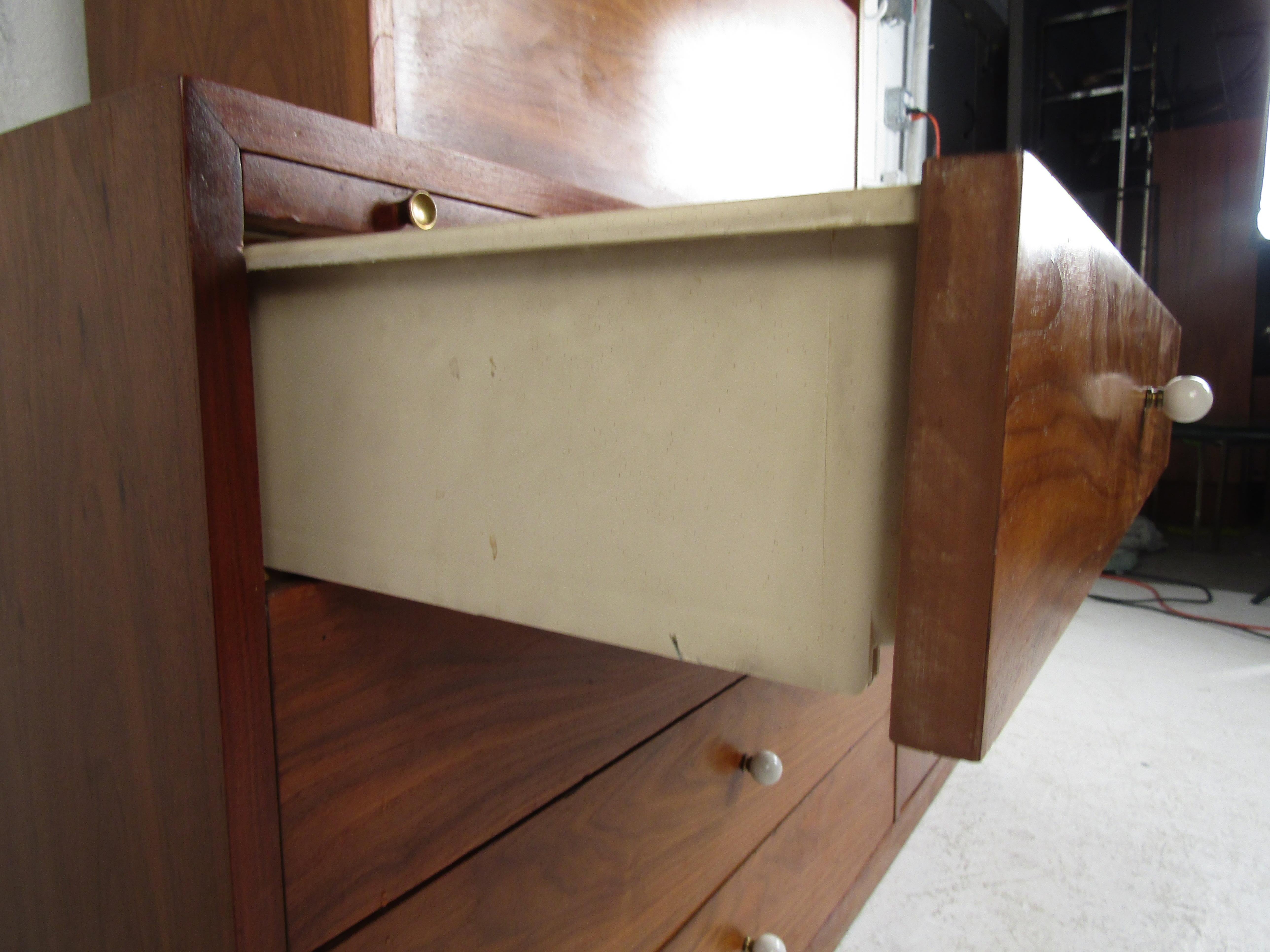 Unusual Mid-Century Modern Drexel Two-Piece Hutch 8