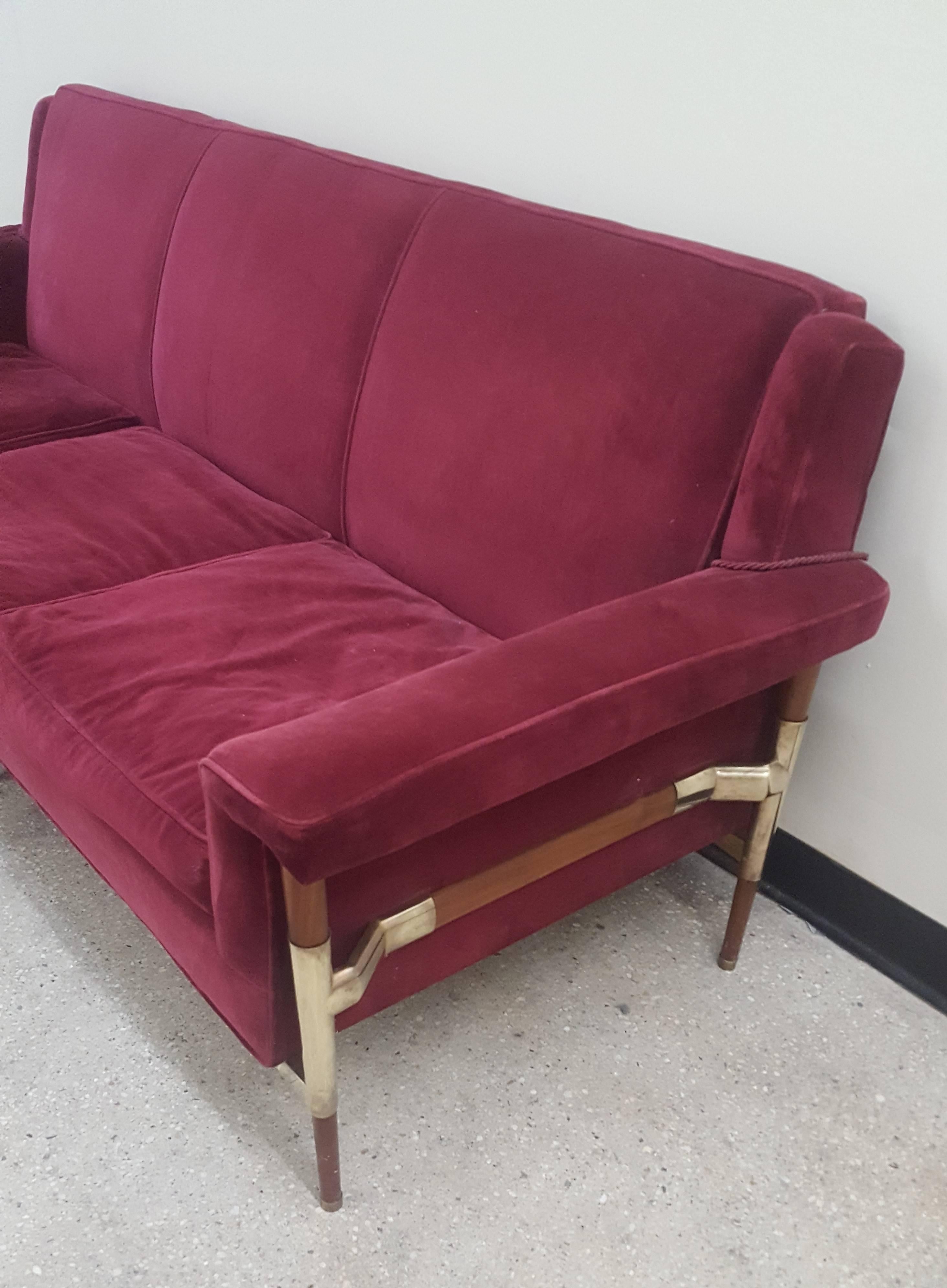 Unusual Mid-Century Modern Italian Sofa with Brass Fittings In Good Condition In New York, NY