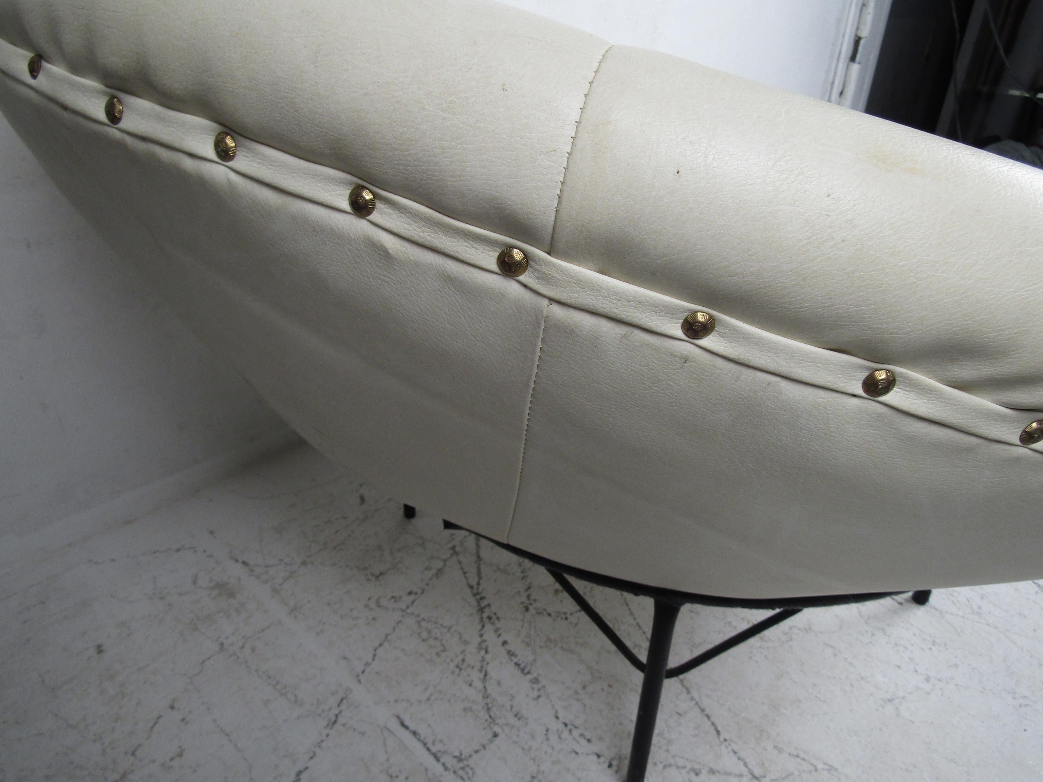 Late 20th Century Unusual Mid-Century Modern Leather Bowl Chair For Sale