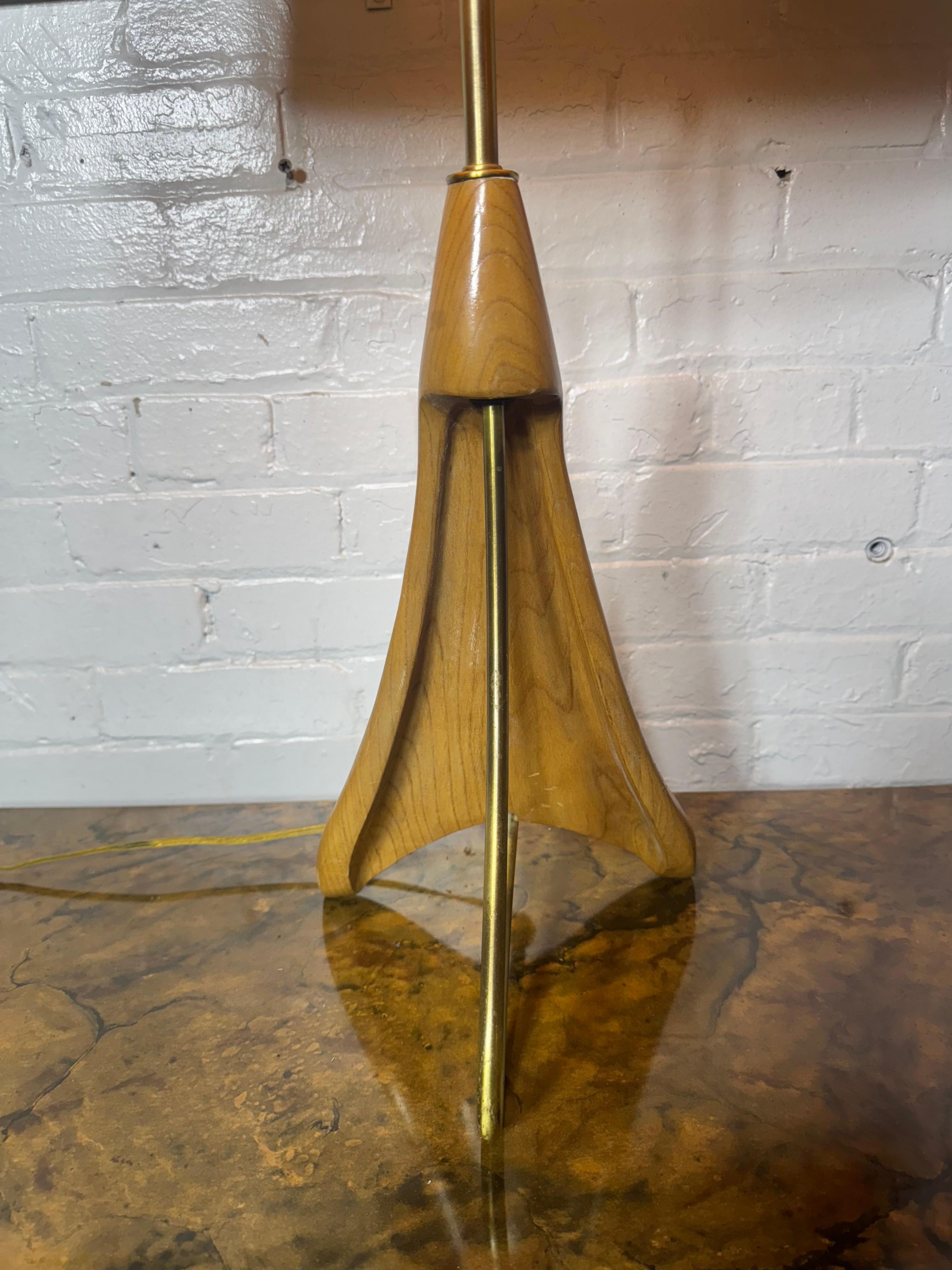 Milieu du XXe siècle Insolite lampe 
