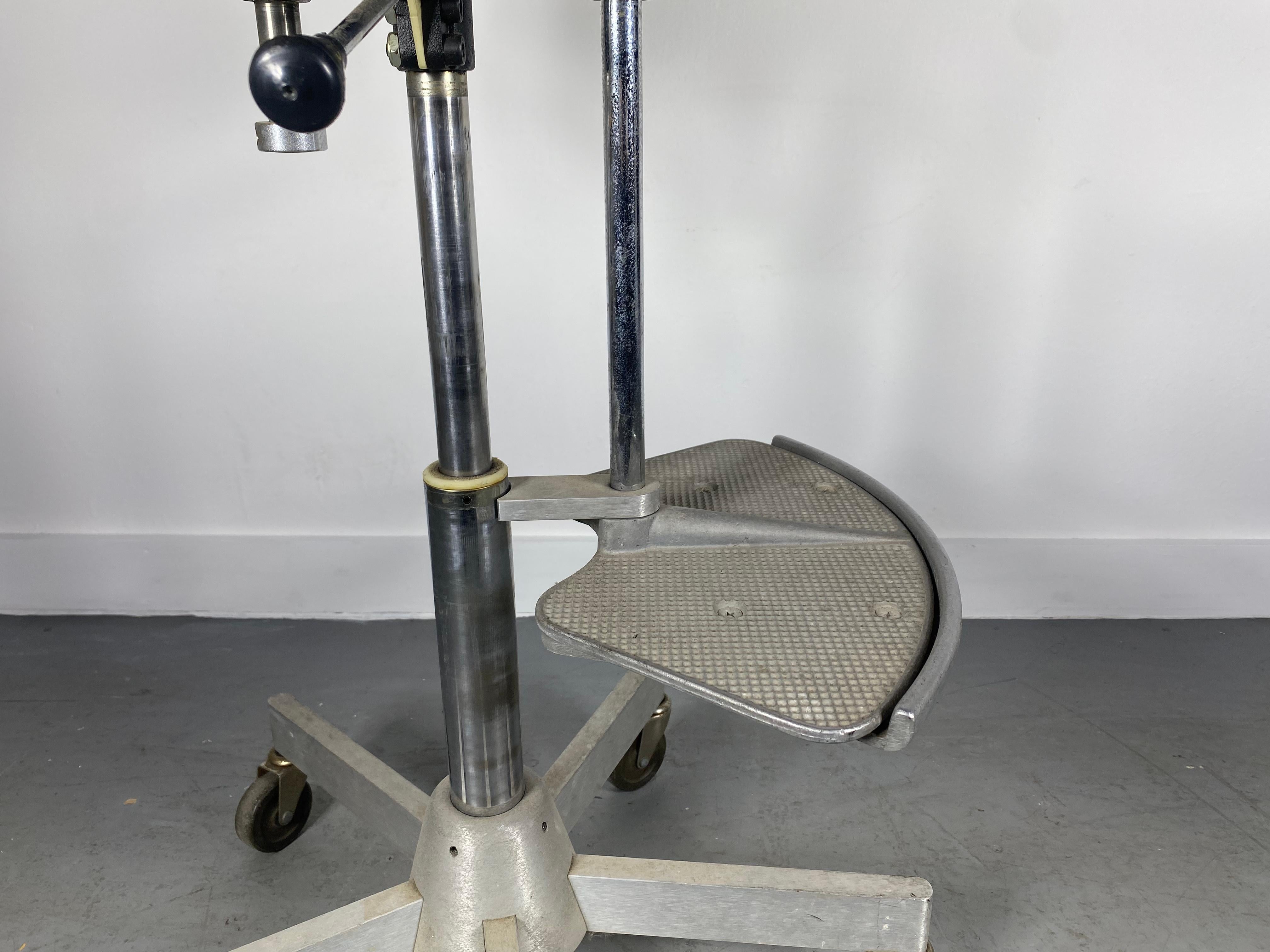 Unusual Modern Industrial Adjustable Height Dental / Task Stool by Den-tal-ez In Good Condition For Sale In Buffalo, NY