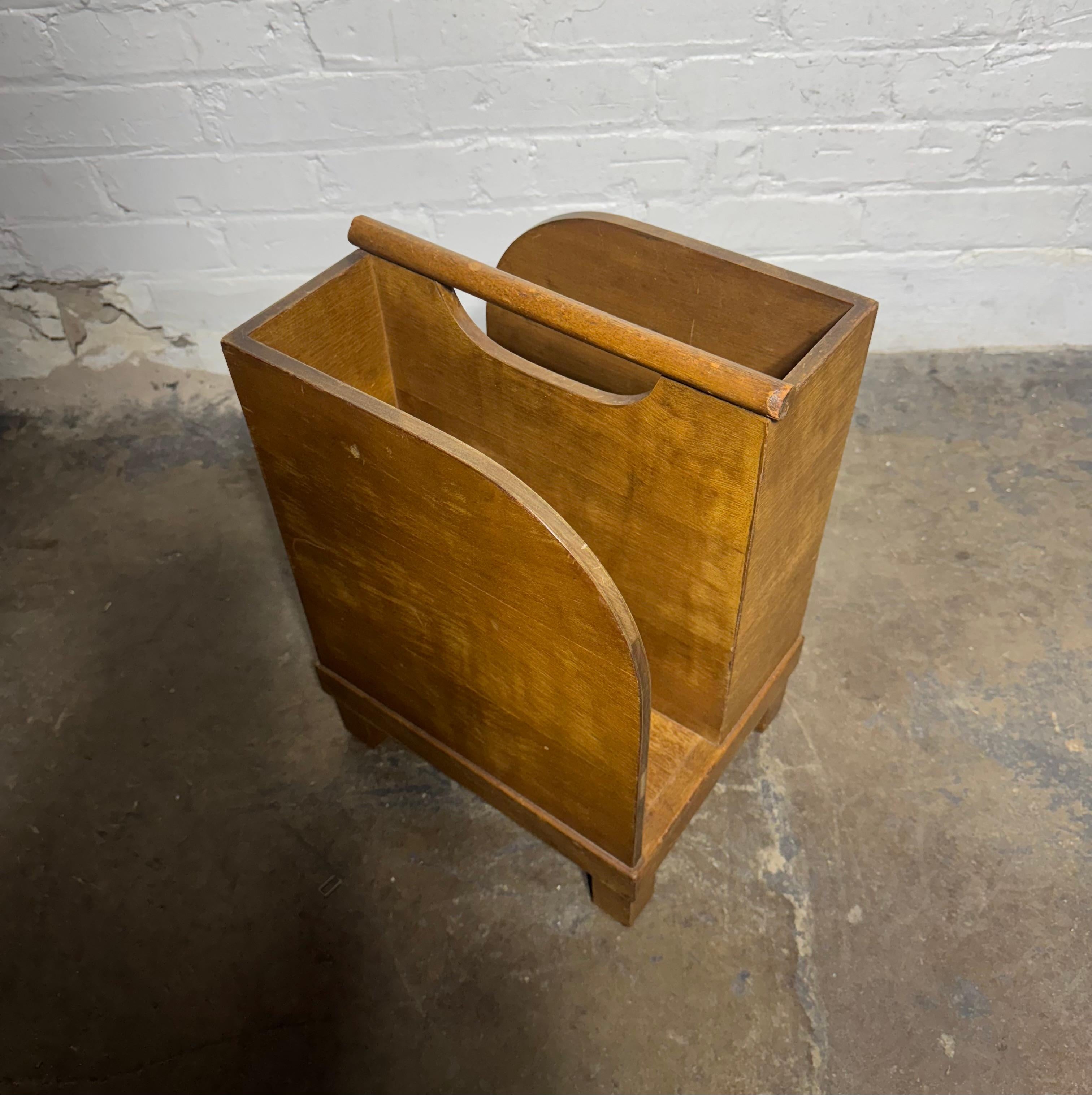 Insolite porte-revues moderniste / Bauhaus, 1920 -30s Art déco en vente 2