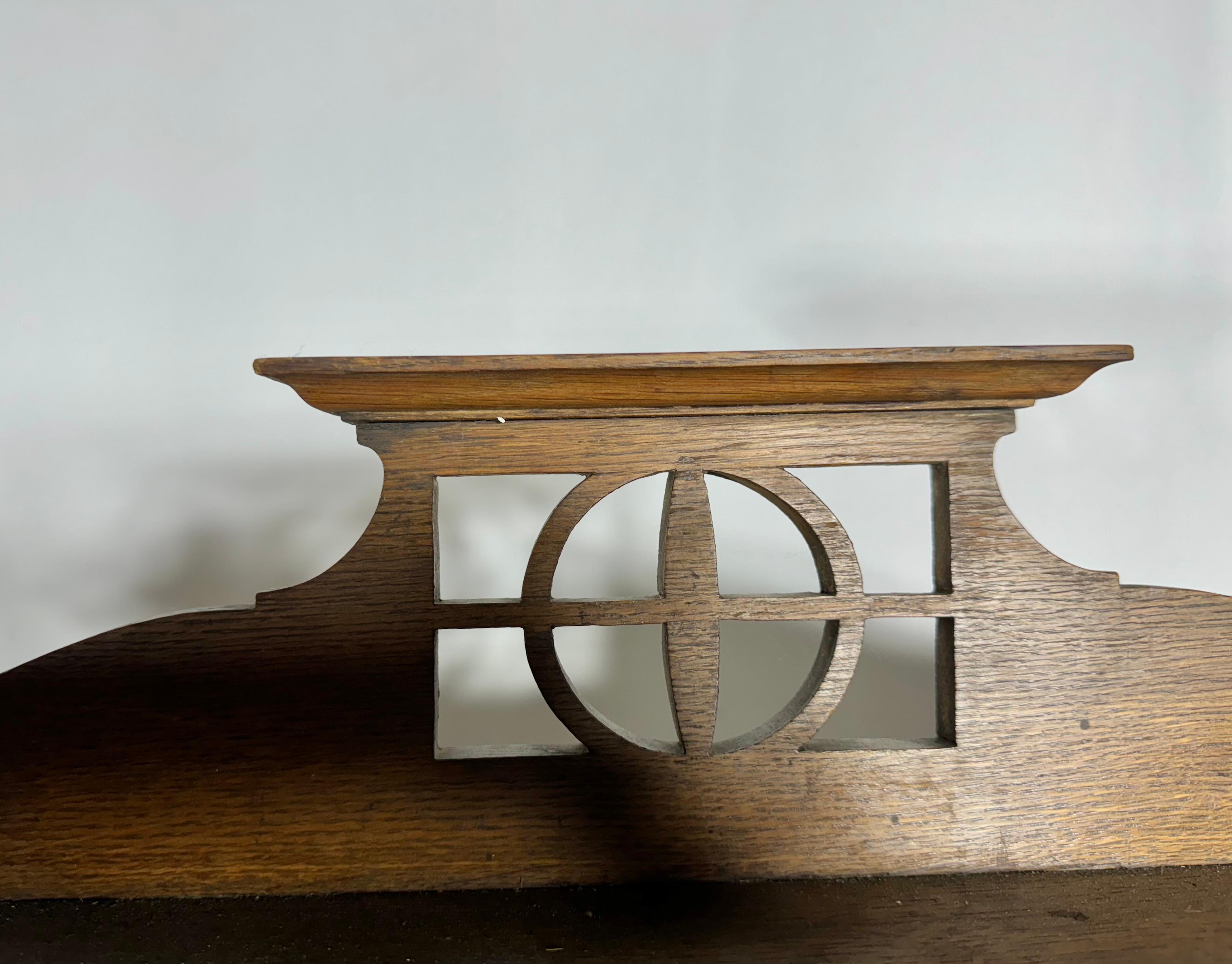 Insolito  Armadietto dentale a più cassetti in Oak Art Nouveau  da Premier Cabinet Co. in vendita 4