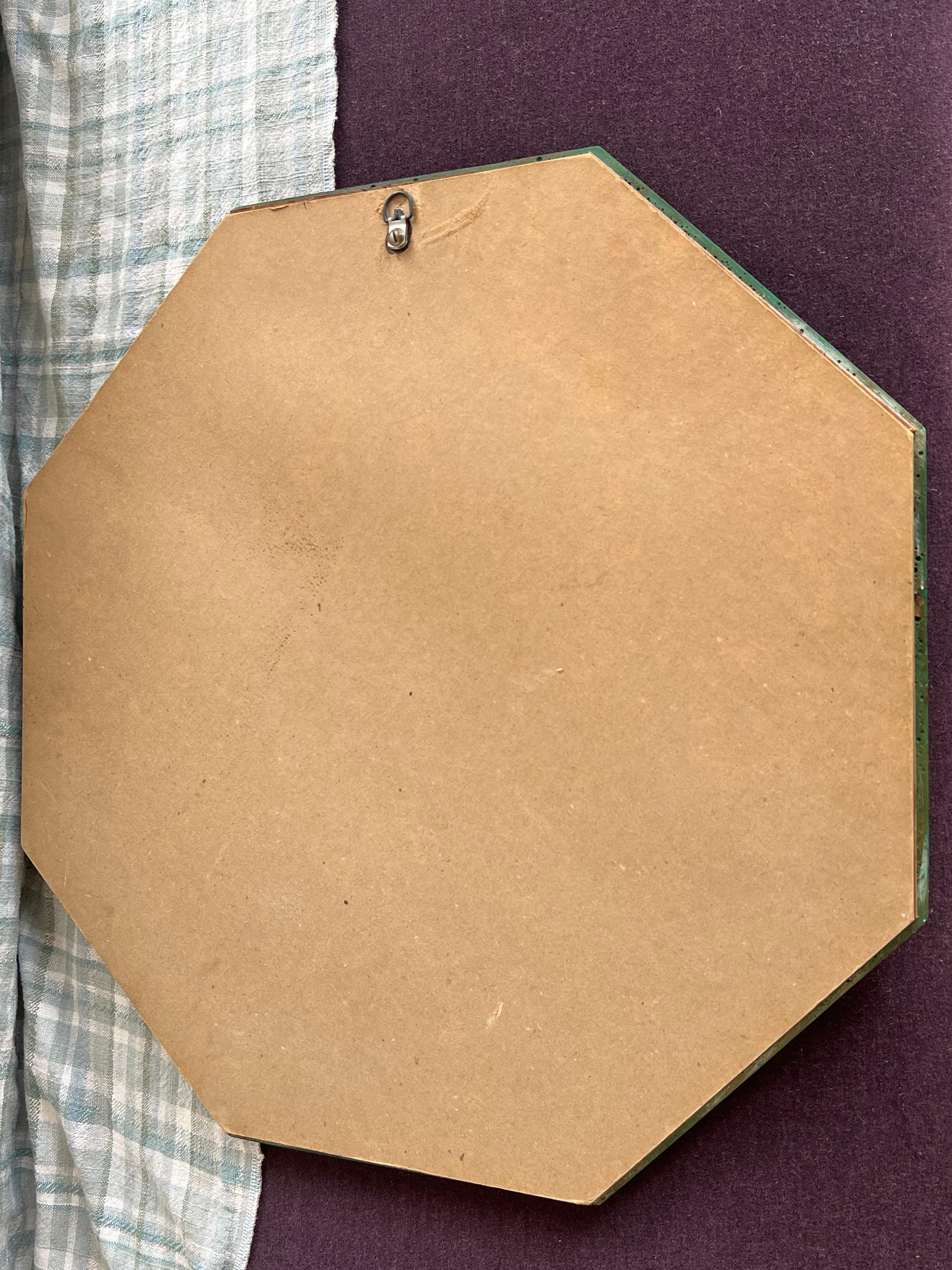 Miroir octogonal inhabituel en résine de malachite, années 1970 en vente 7
