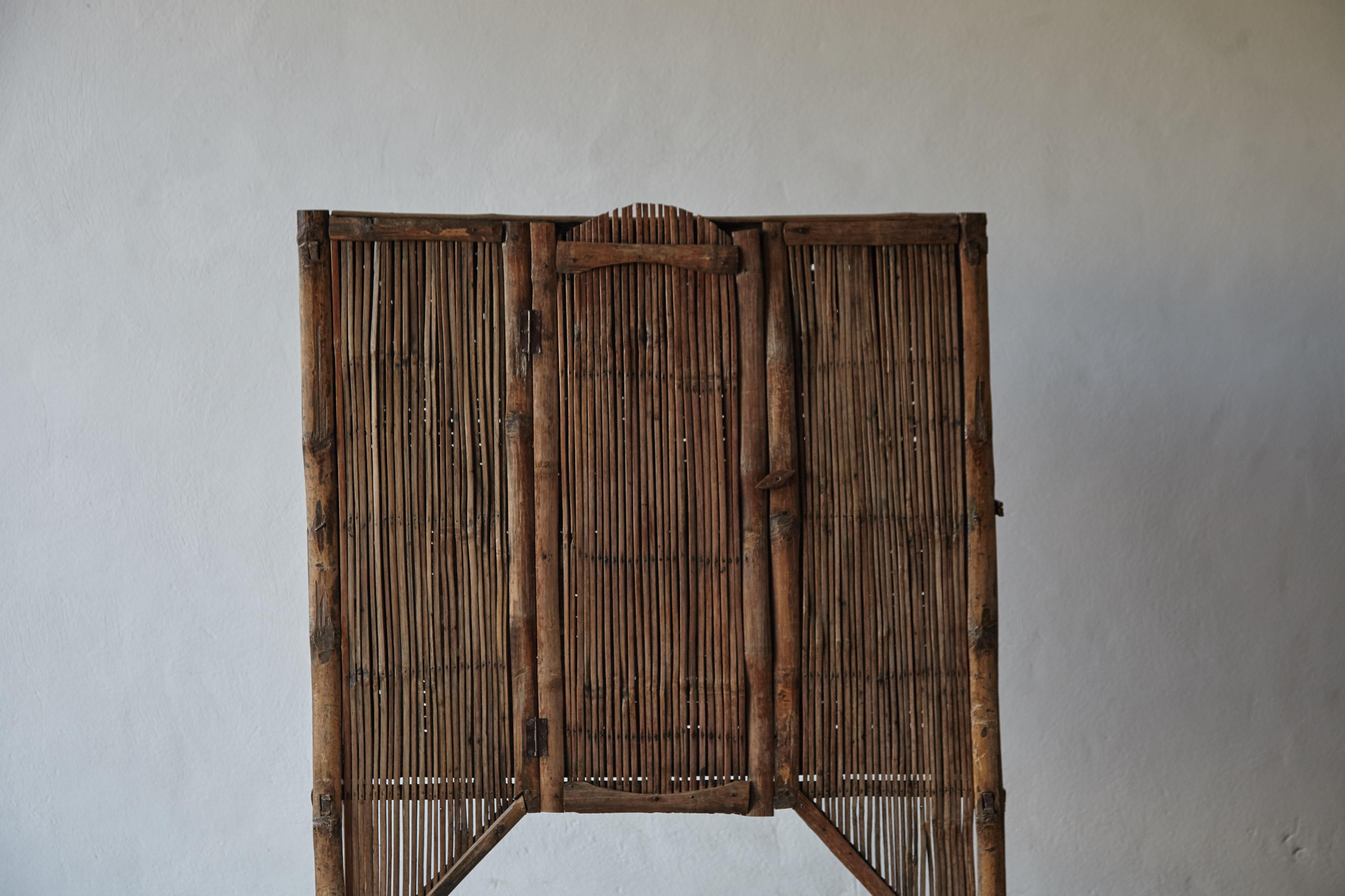 Unusual Old Bamboo Cabinet In Good Condition For Sale In London, GB