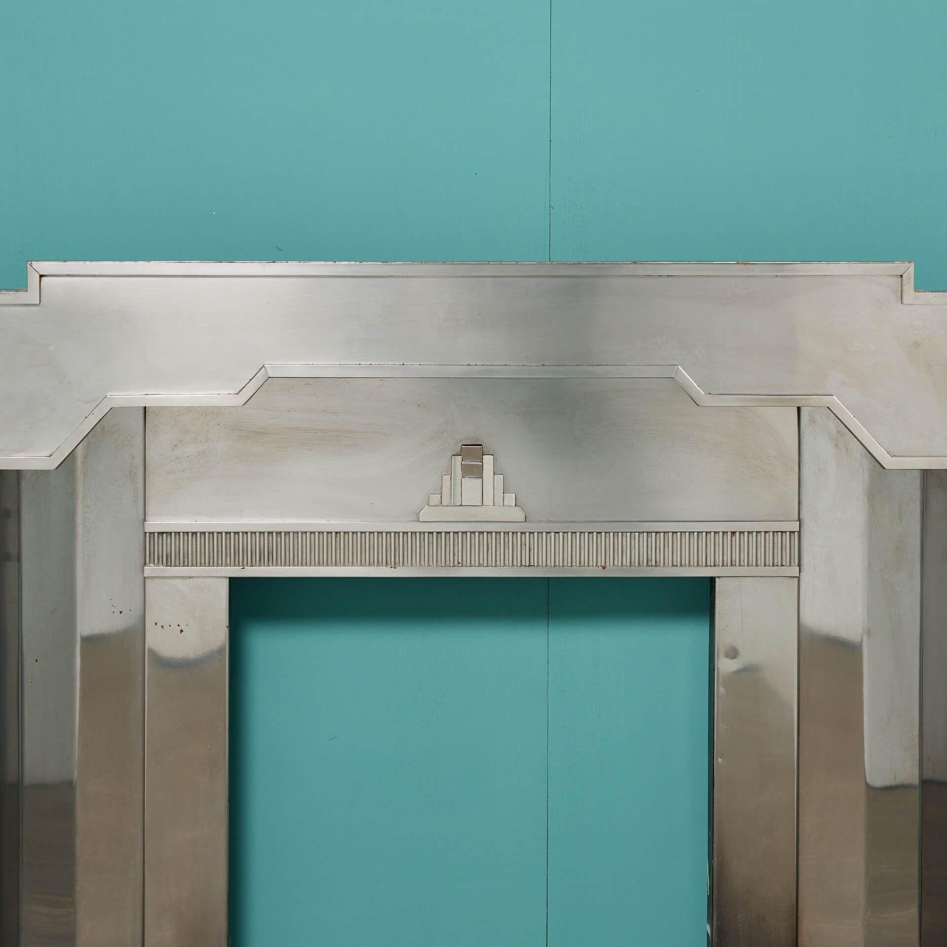 Ungewöhnliche Original Art Deco Edelstahl Feuer Mantel (Handgefertigt)