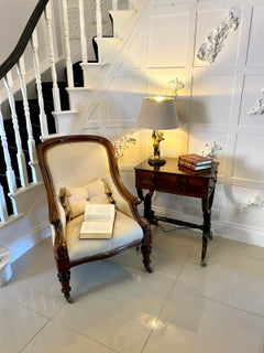 Unusual Outstanding Quality Antique Freestanding Figured Mahogany Centre Table