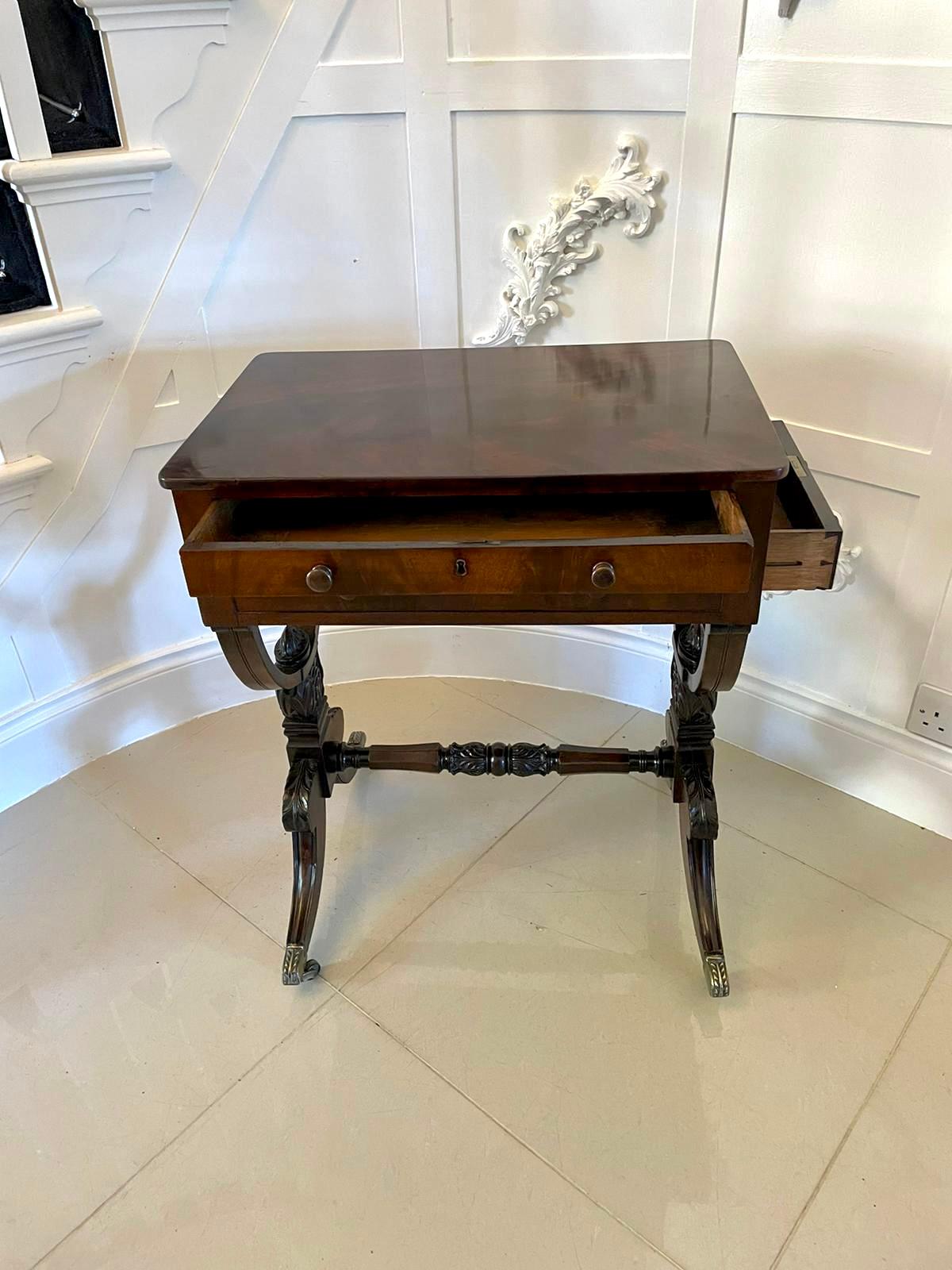 English Unusual Outstanding Quality Antique Freestanding Figured Mahogany Centre Table For Sale