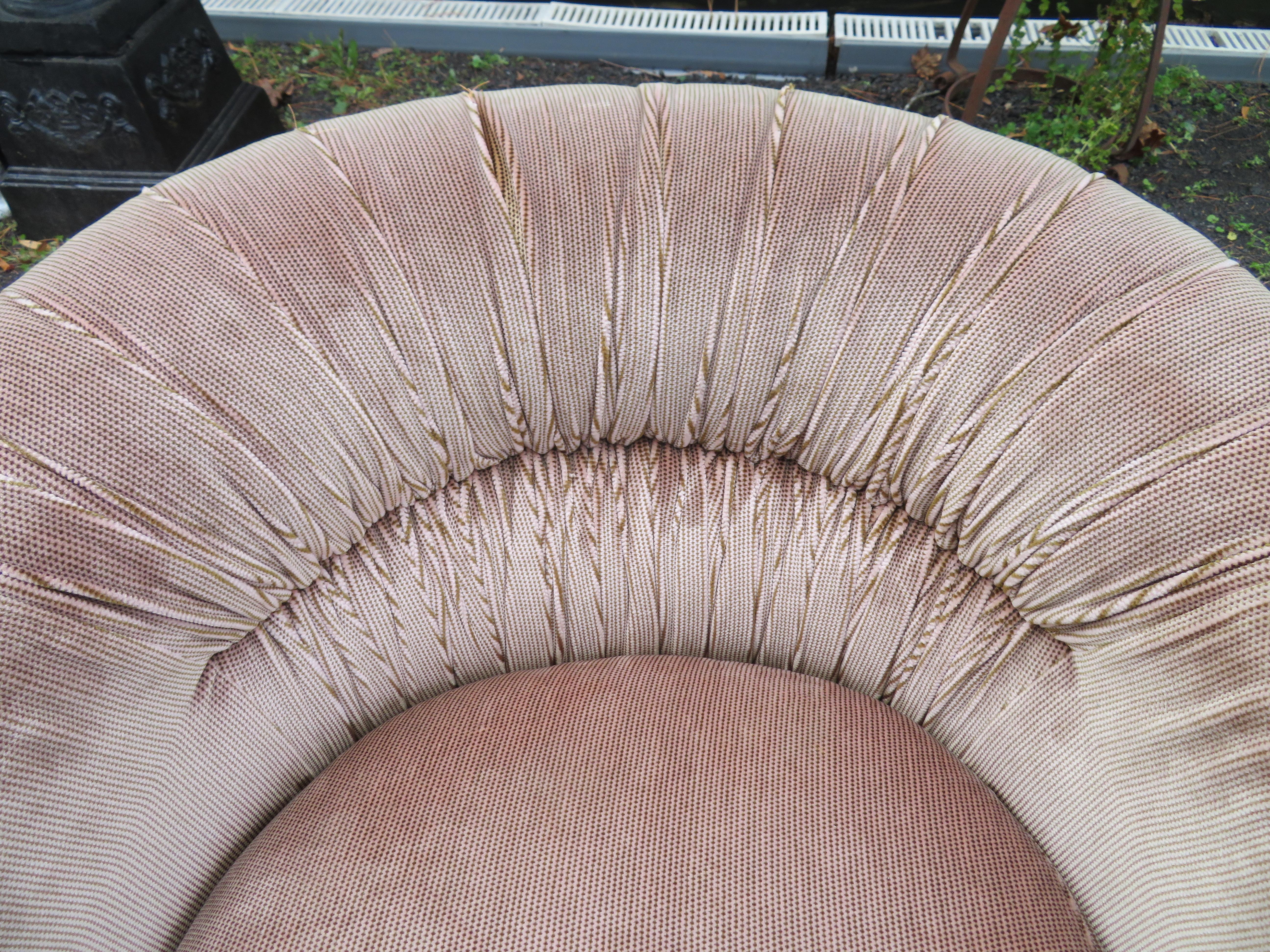 Unusual Pair Milo Baughman Style Barrel Back Swivel Chair Metropolitan Furniture For Sale 1
