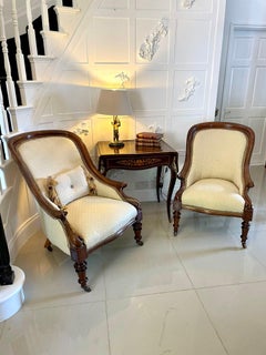 Insolita coppia di poltrone antiche in mogano di qualità vittoriana del XIX secolo