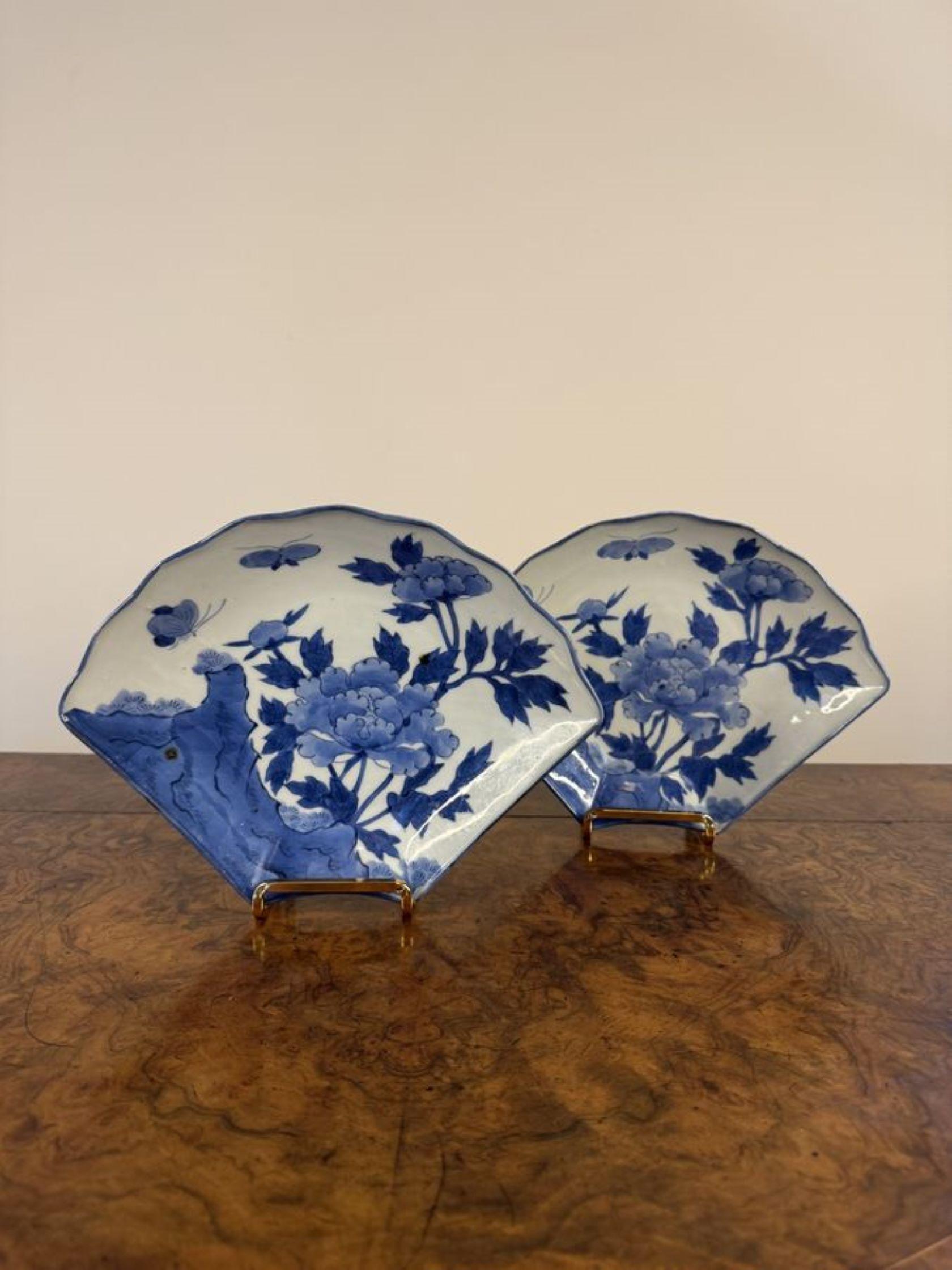 Ceramic Unusual pair of antique blue and white fan shaped Japanese imari dishes For Sale