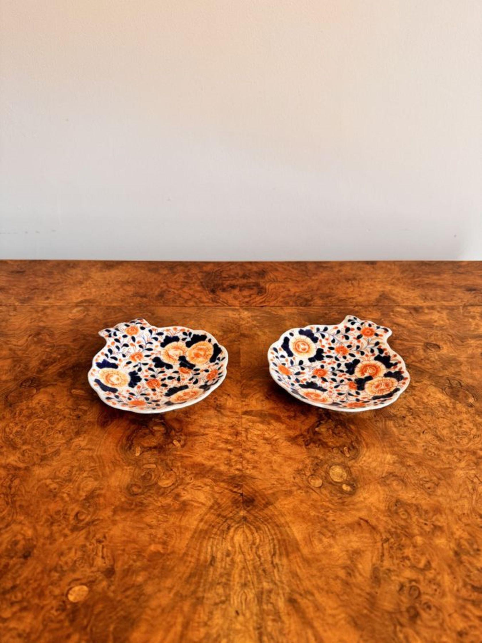 Unusual pair of antique Japanese imari shell shaped plates  For Sale 1