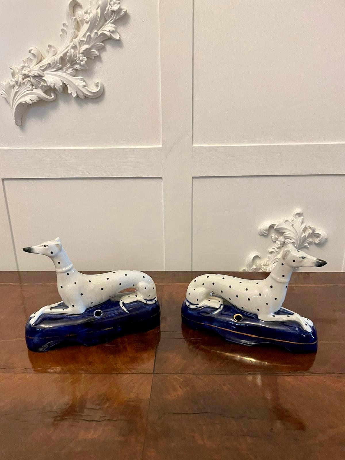 Unusual Pair of Antique Victorian Quality Staffordshire Inkwells In Good Condition In Suffolk, GB