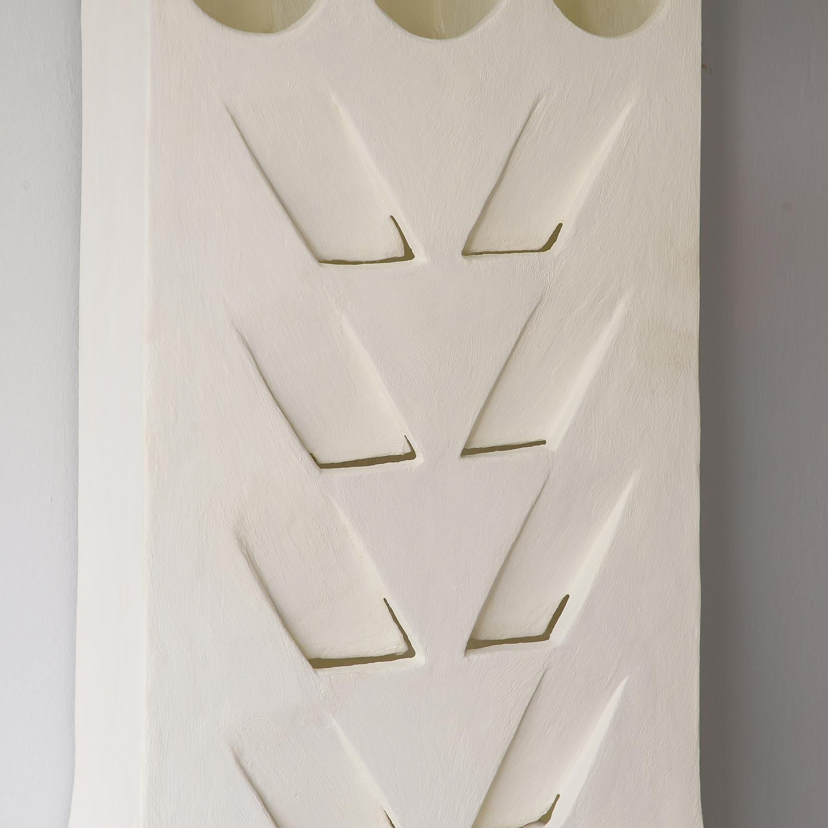Plâtre Paire inhabituelle d'appliques « Pi de Ble » en plâtre sur mesure en vente