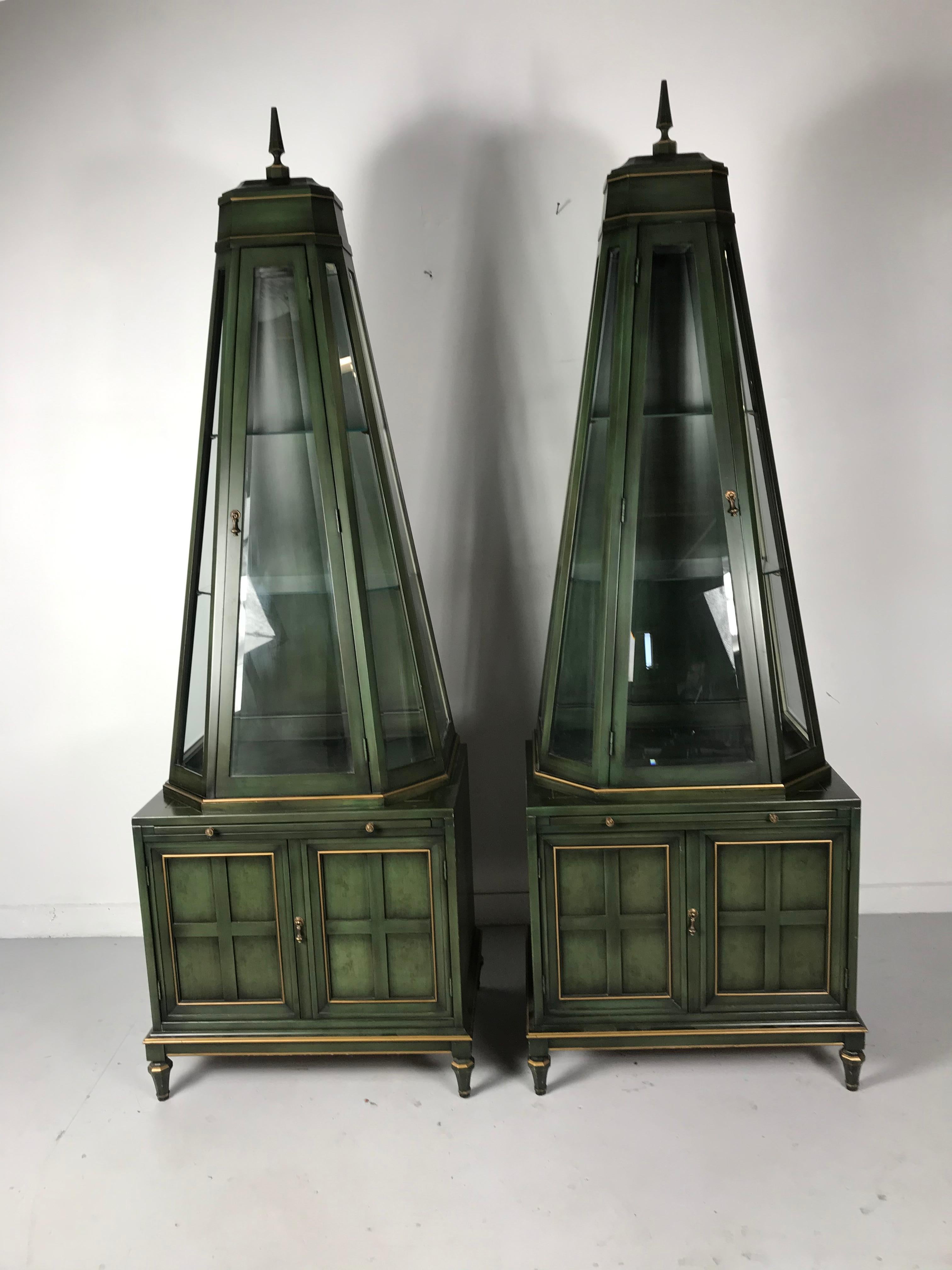American Unusual Pair of Decorative Pyramidal Curio Cabinets, Vitrines by Union National