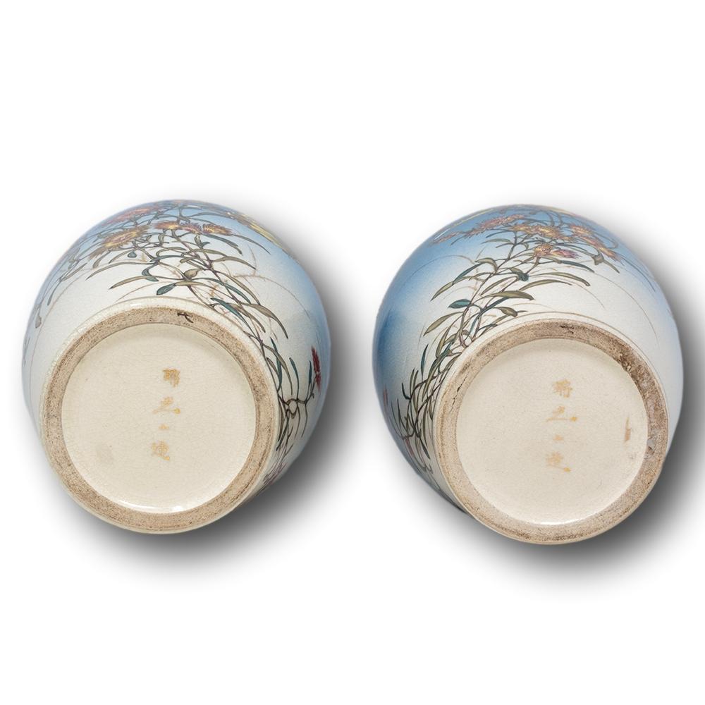 Insolita coppia di vasi giapponesi del periodo Meiji (1868-1912) di Satsuma di Kinkozan in vendita 12